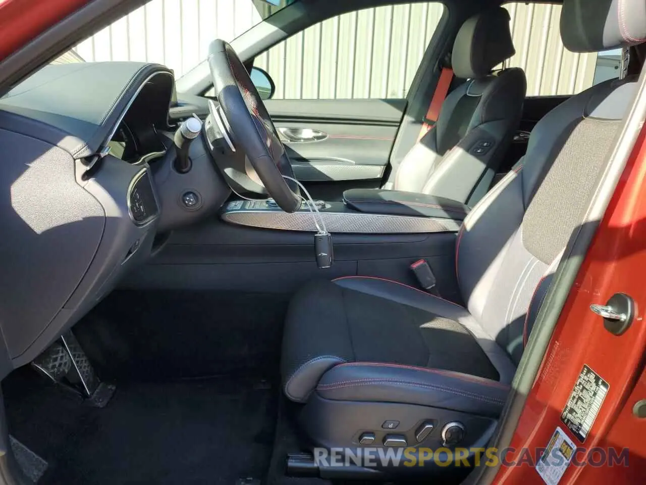 7 fotografías del automóvil dañado KMUMADTB8PU116064 GENESIS GV70 BASE 2023