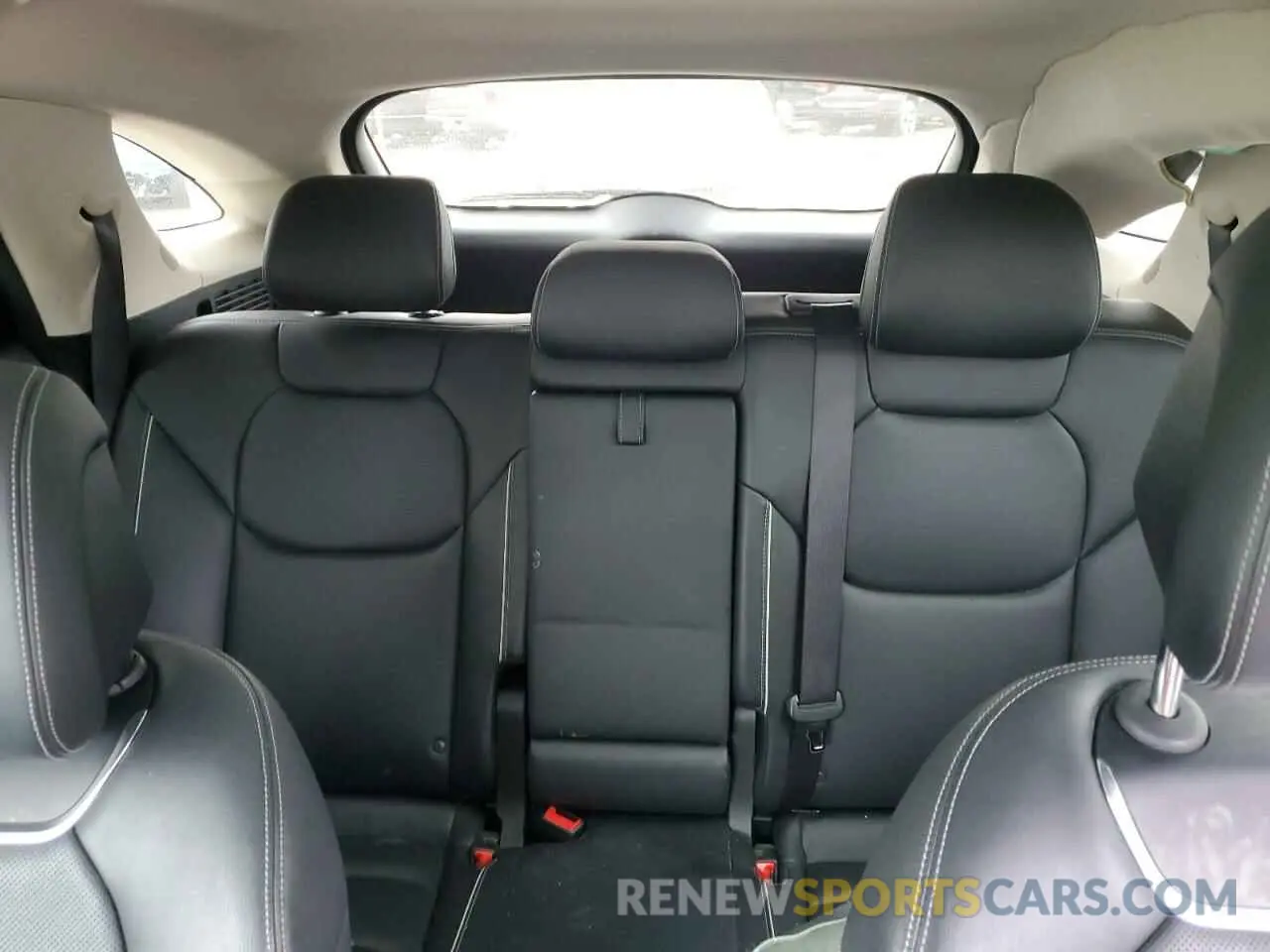 10 fotografías del automóvil dañado KMUMADTB9PU096262 GENESIS GV70 BASE 2023