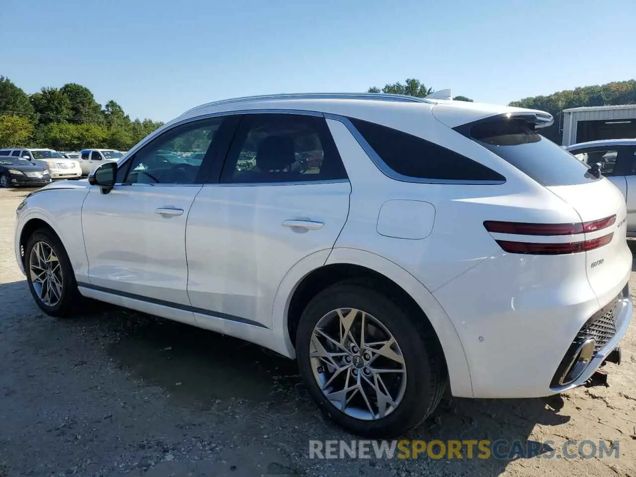 2 fotografías del automóvil dañado KMUMADTBXPU126627 GENESIS GV70 BASE 2023