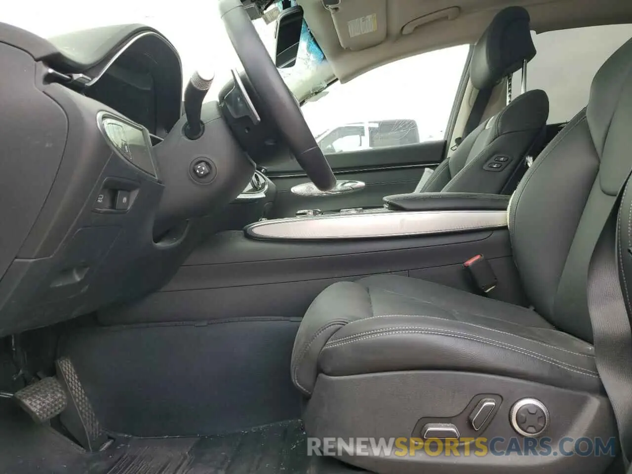 7 fotografías del automóvil dañado KMUMADTBXPU132783 GENESIS GV70 BASE 2023