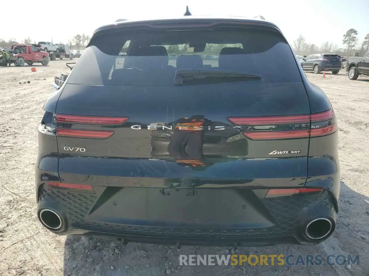 6 fotografías del automóvil dañado KMUMCDTC8PU114818 GENESIS GV70 BASE 2023