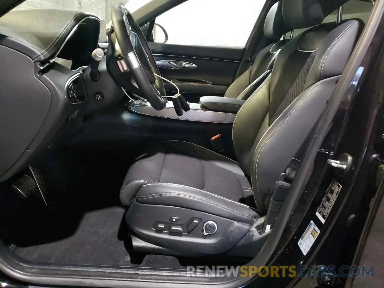 7 fotografías del automóvil dañado 5NMMADTB8RH005981 GENESIS GV70 BASE 2024
