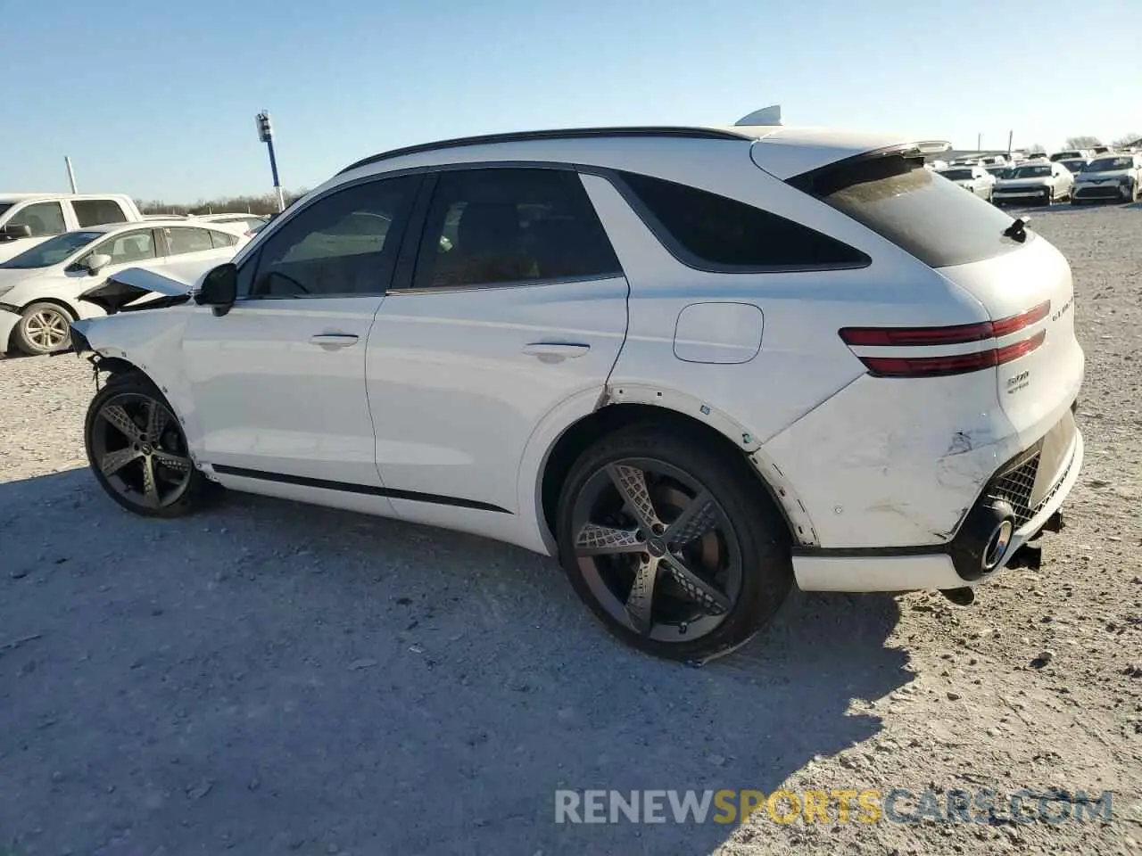 2 fotografías del automóvil dañado 5NMMCDTC3RH016762 GENESIS GV70 BASE 2024