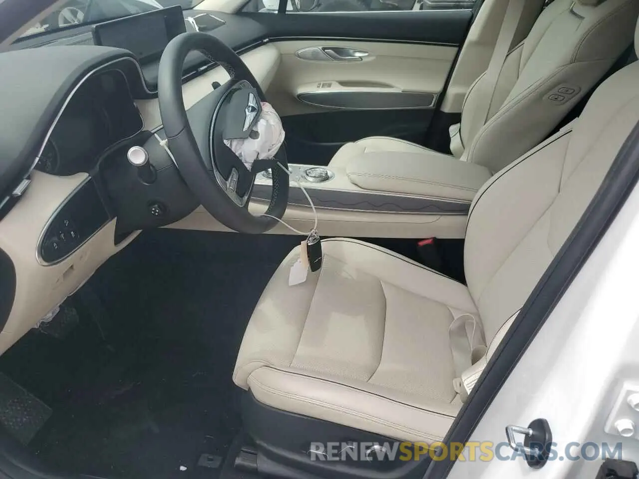 7 fotografías del automóvil dañado 5NMMADTB7SH030943 GENESIS GV70 BASE 2025