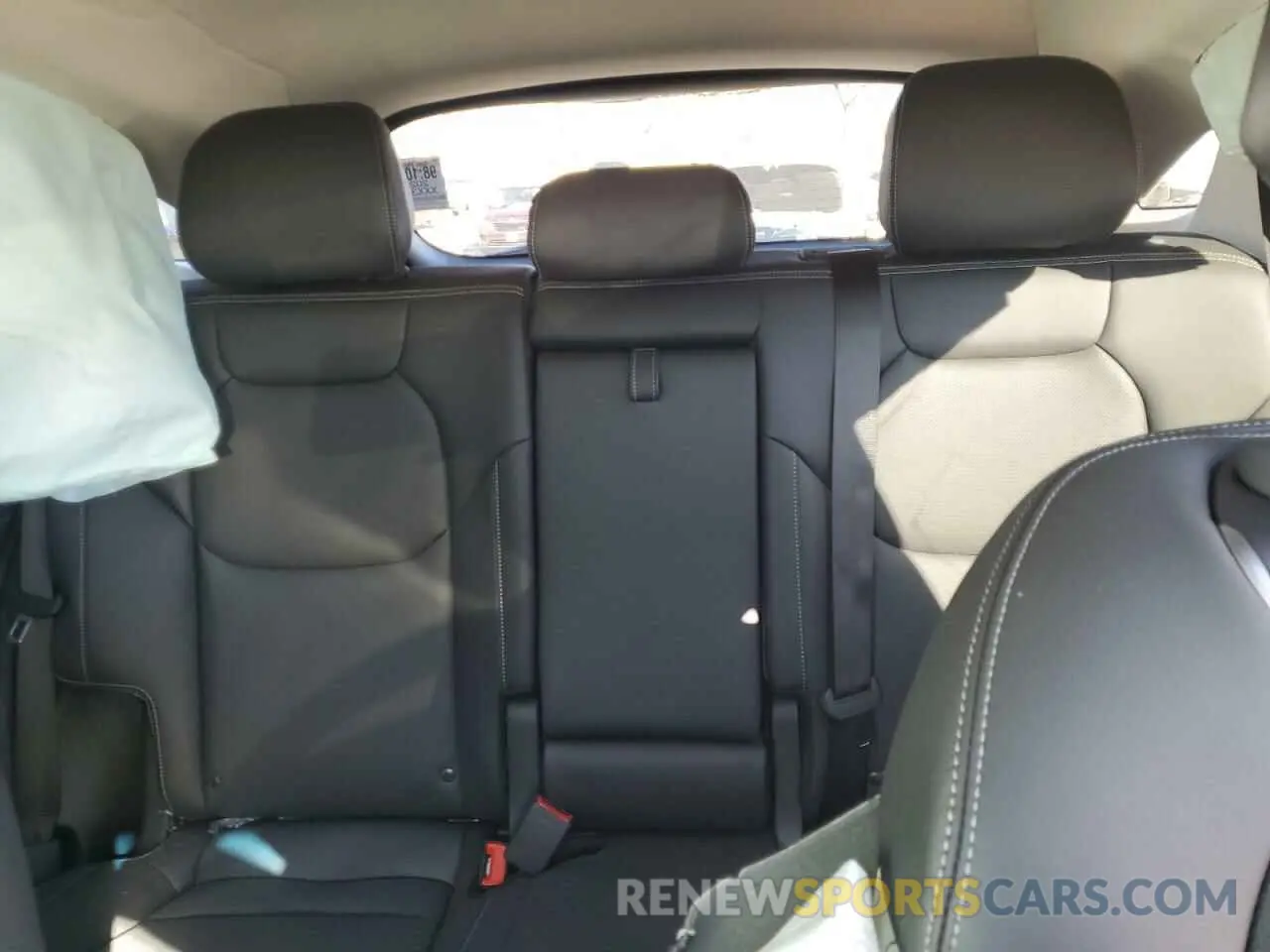 10 fotografías del automóvil dañado KMUMADTB5SU199932 GENESIS GV70 BASE 2025