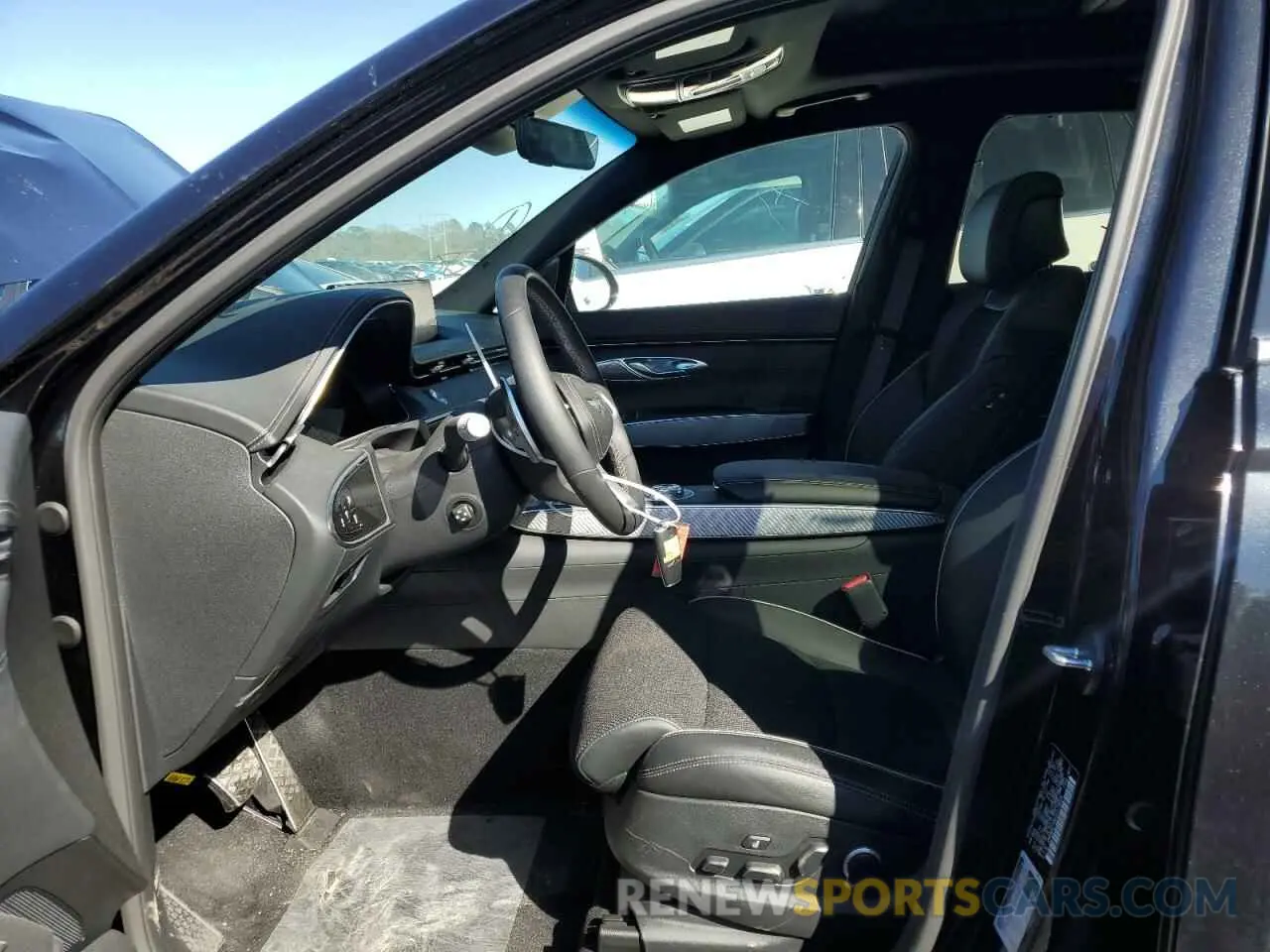 7 fotografías del automóvil dañado KMUMADTB6SU173906 GENESIS GV70 BASE 2025