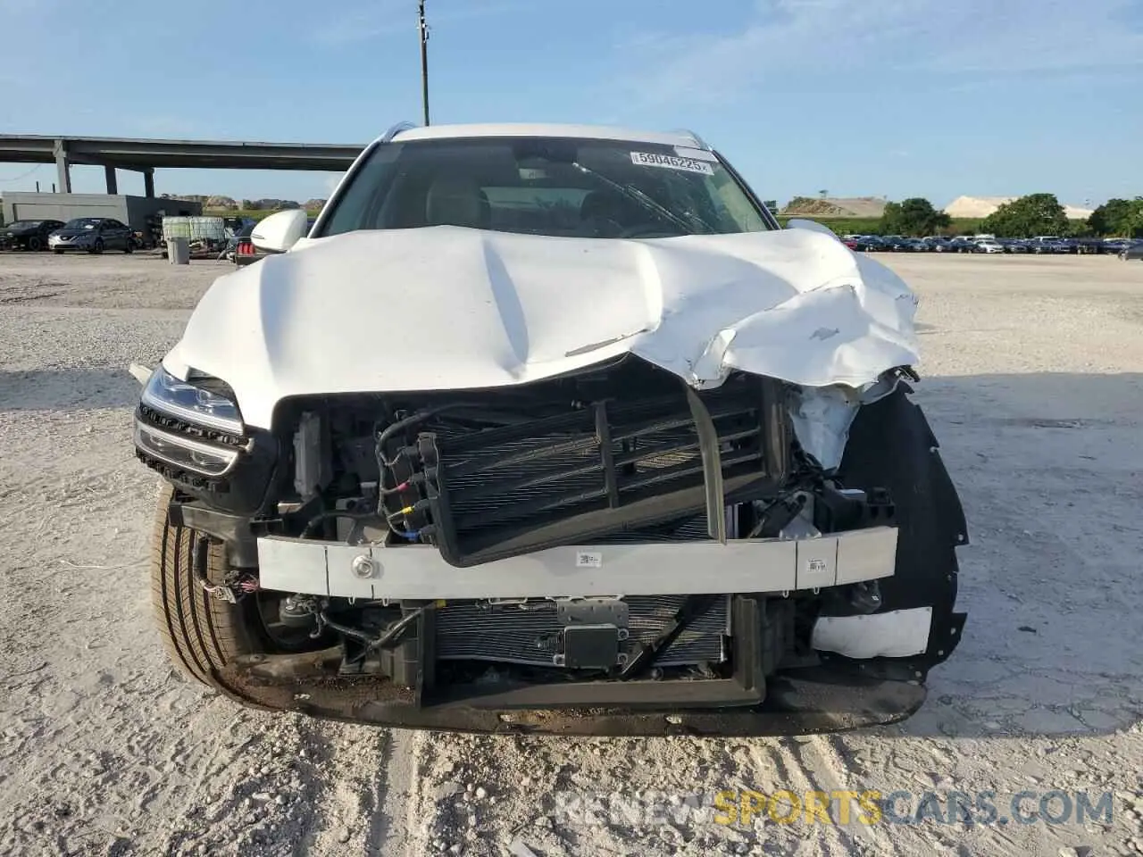 5 fotografías del automóvil dañado KMUMADTBXSU213047 GENESIS GV70 BASE 2025