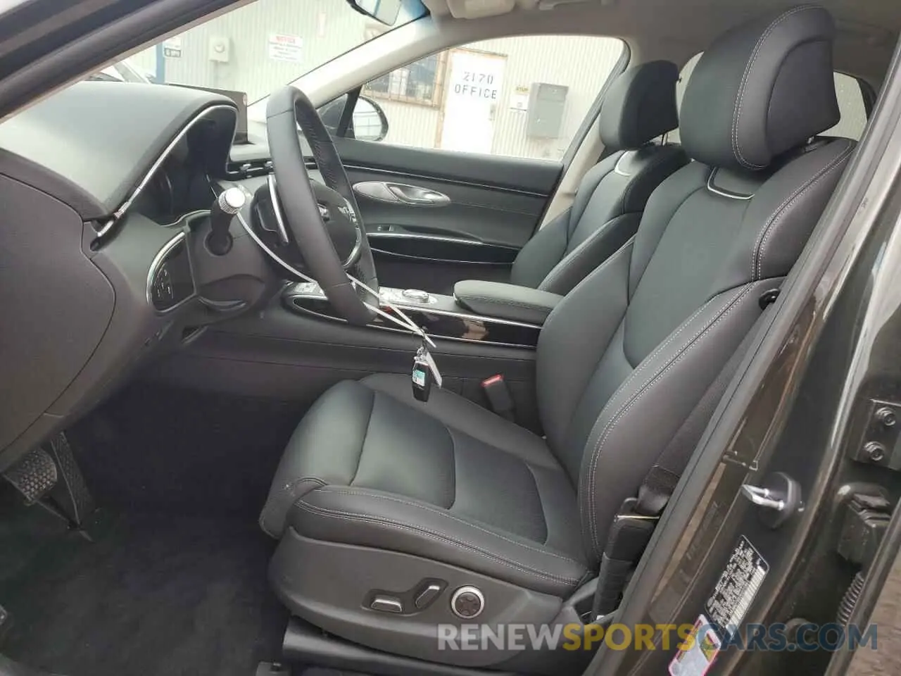 7 fotografías del automóvil dañado KMUMADTBXSU221861 GENESIS GV70 BASE 2025