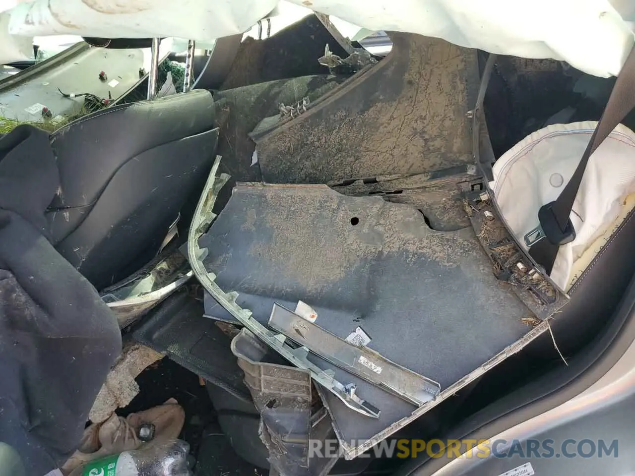 13 fotografías del automóvil dañado KMUHBDSB0MU034504 GENESIS GV80 2021
