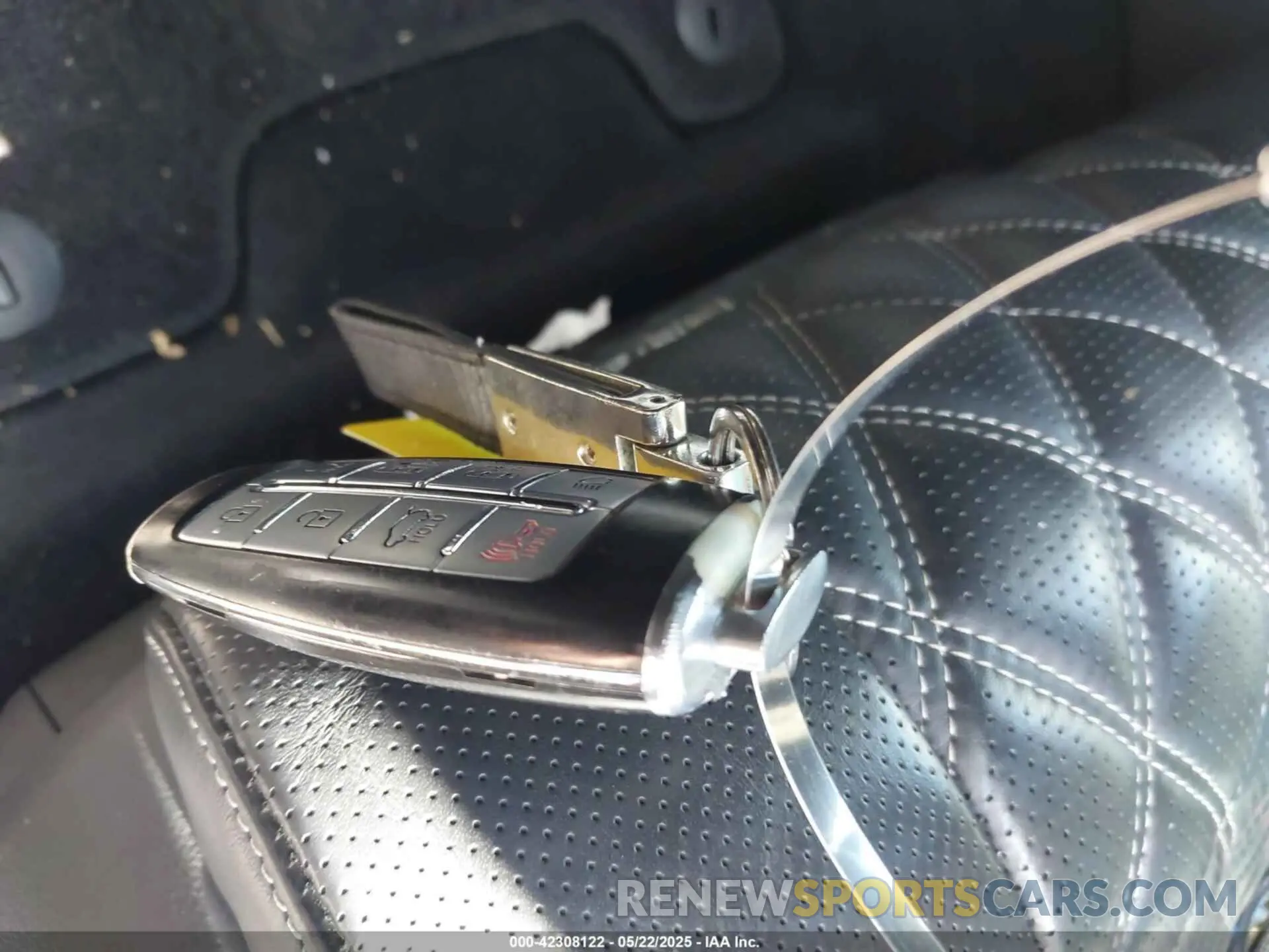 11 fotografías del automóvil dañado KMUHCESC4MU031634 GENESIS GV80 2021