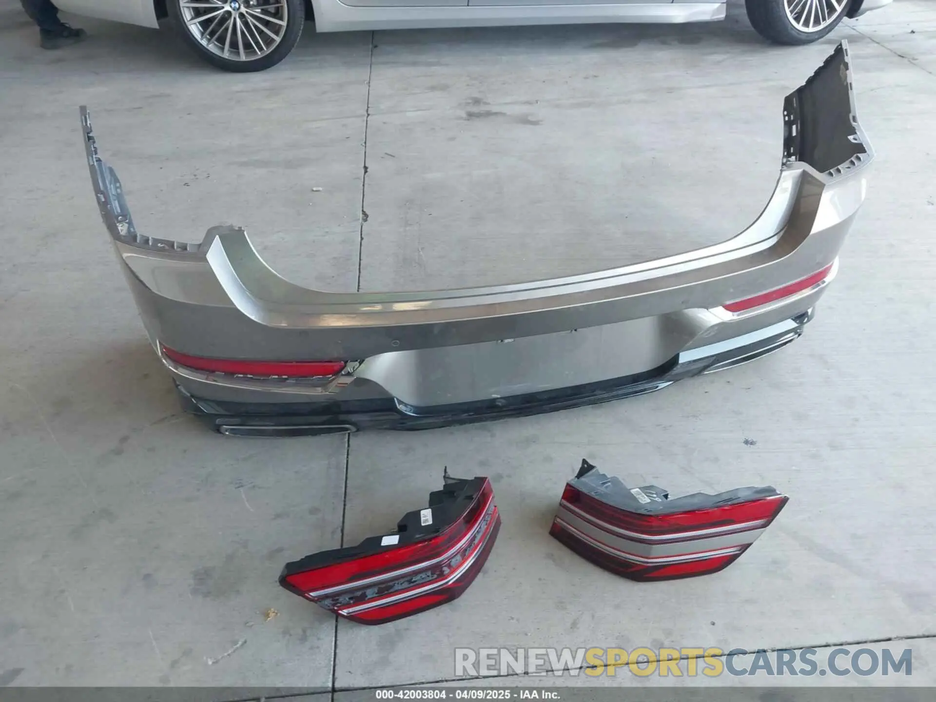 12 fotografías del automóvil dañado KMUHCESC5MU031187 GENESIS GV80 2021