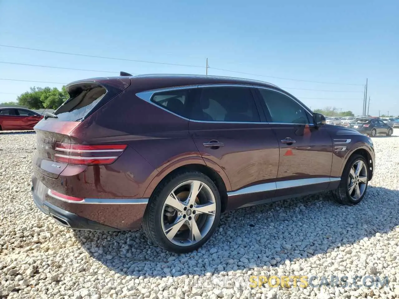 3 fotografías del automóvil dañado KMUHCESC7MU044023 GENESIS GV80 2021