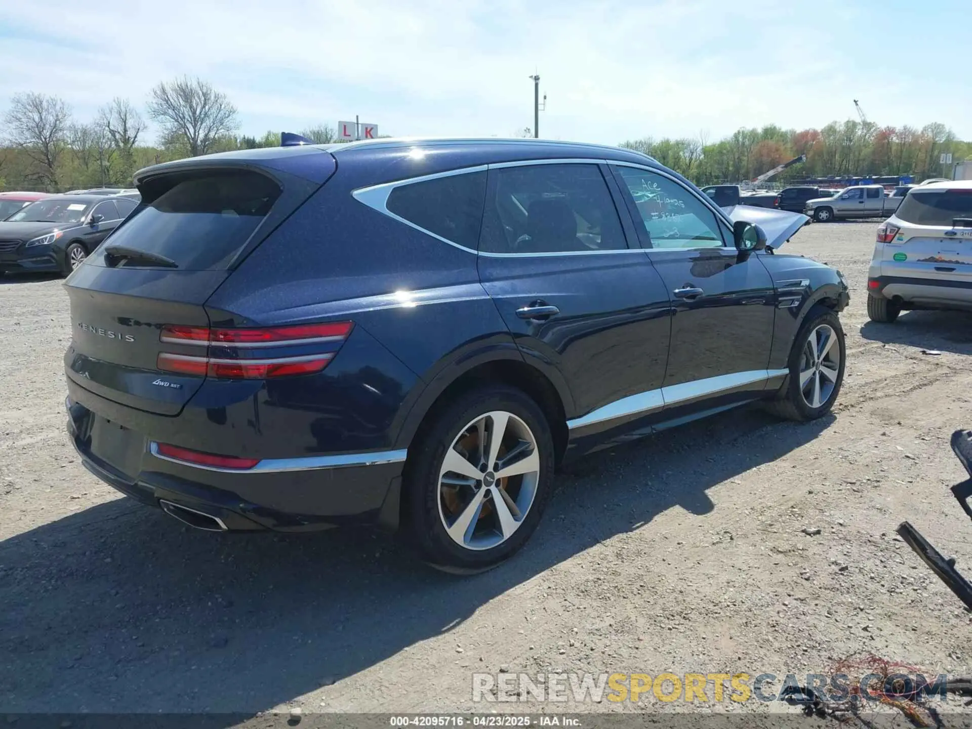 4 fotografías del automóvil dañado KMUHCESC7MU066507 GENESIS GV80 2021