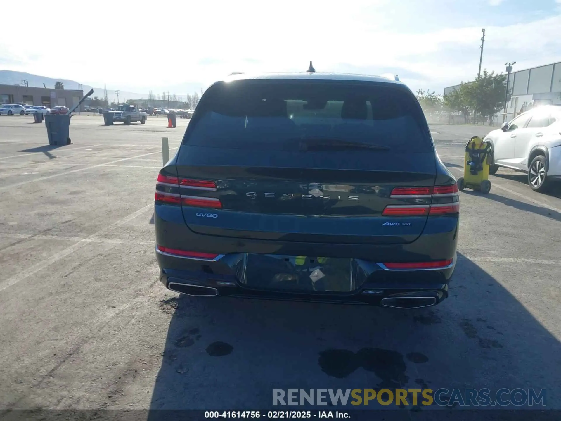 17 fotografías del automóvil dañado KMUHCESCXMU046641 GENESIS GV80 2021