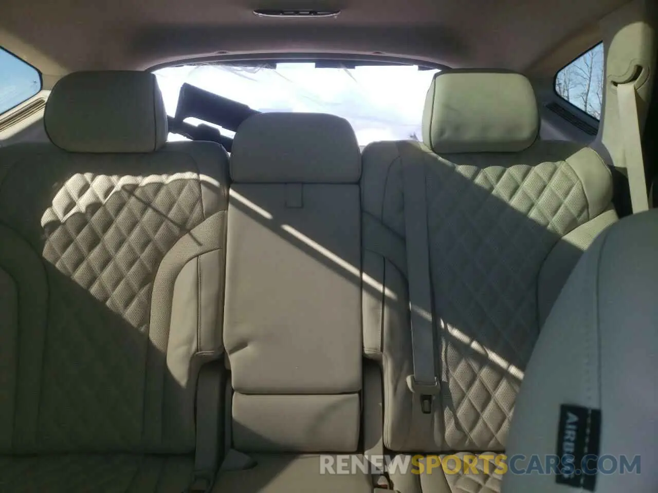 10 fotografías del automóvil dañado KMUHCESC8NU084418 GENESIS GV80 2022