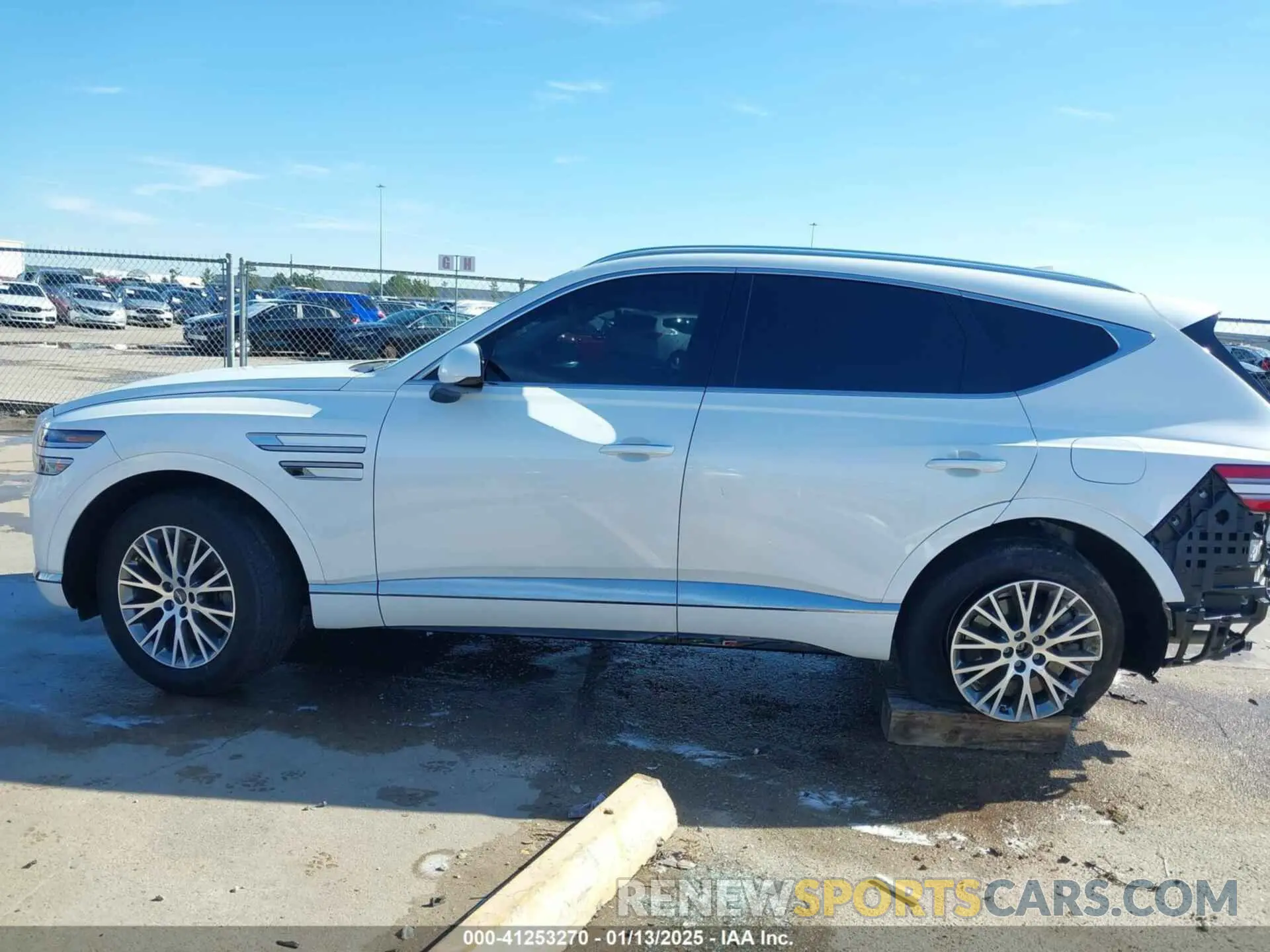15 fotografías del automóvil dañado KMUHBDSB0PU140228 GENESIS GV80 2023