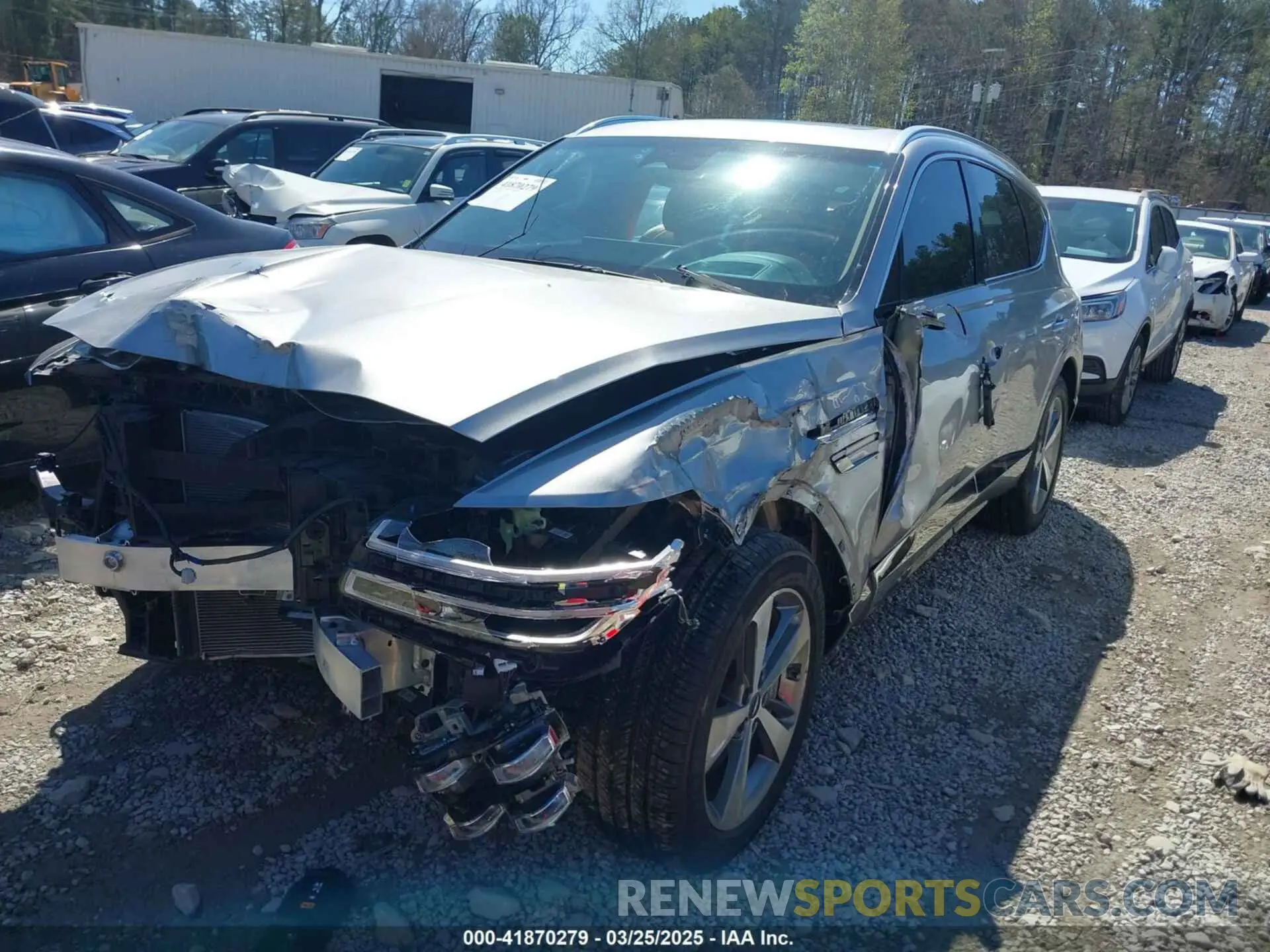 2 fotografías del automóvil dañado KMUHBDSB2PU127612 GENESIS GV80 2023