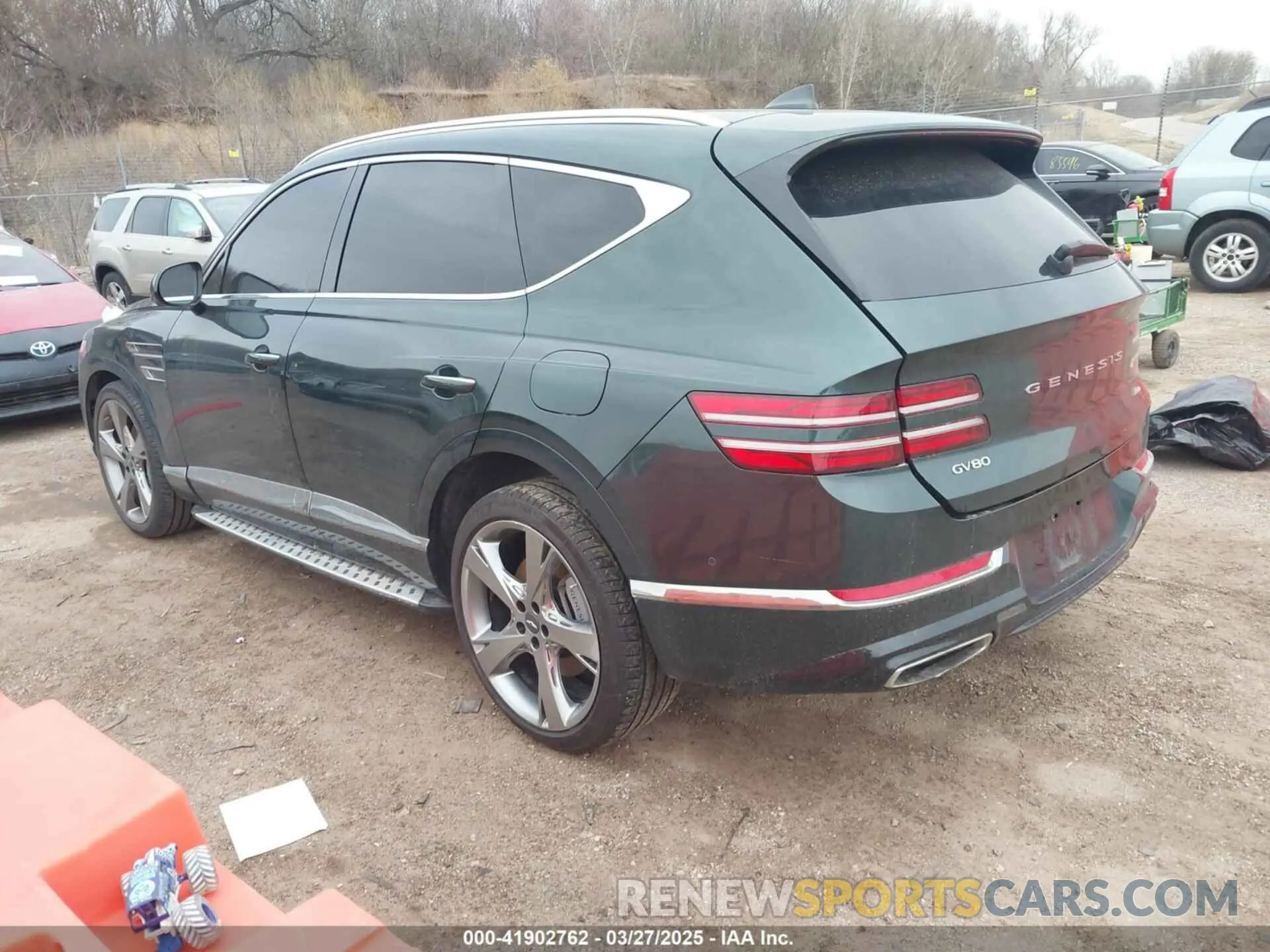 3 fotografías del automóvil dañado KMUHBDSB8PU117571 GENESIS GV80 2023