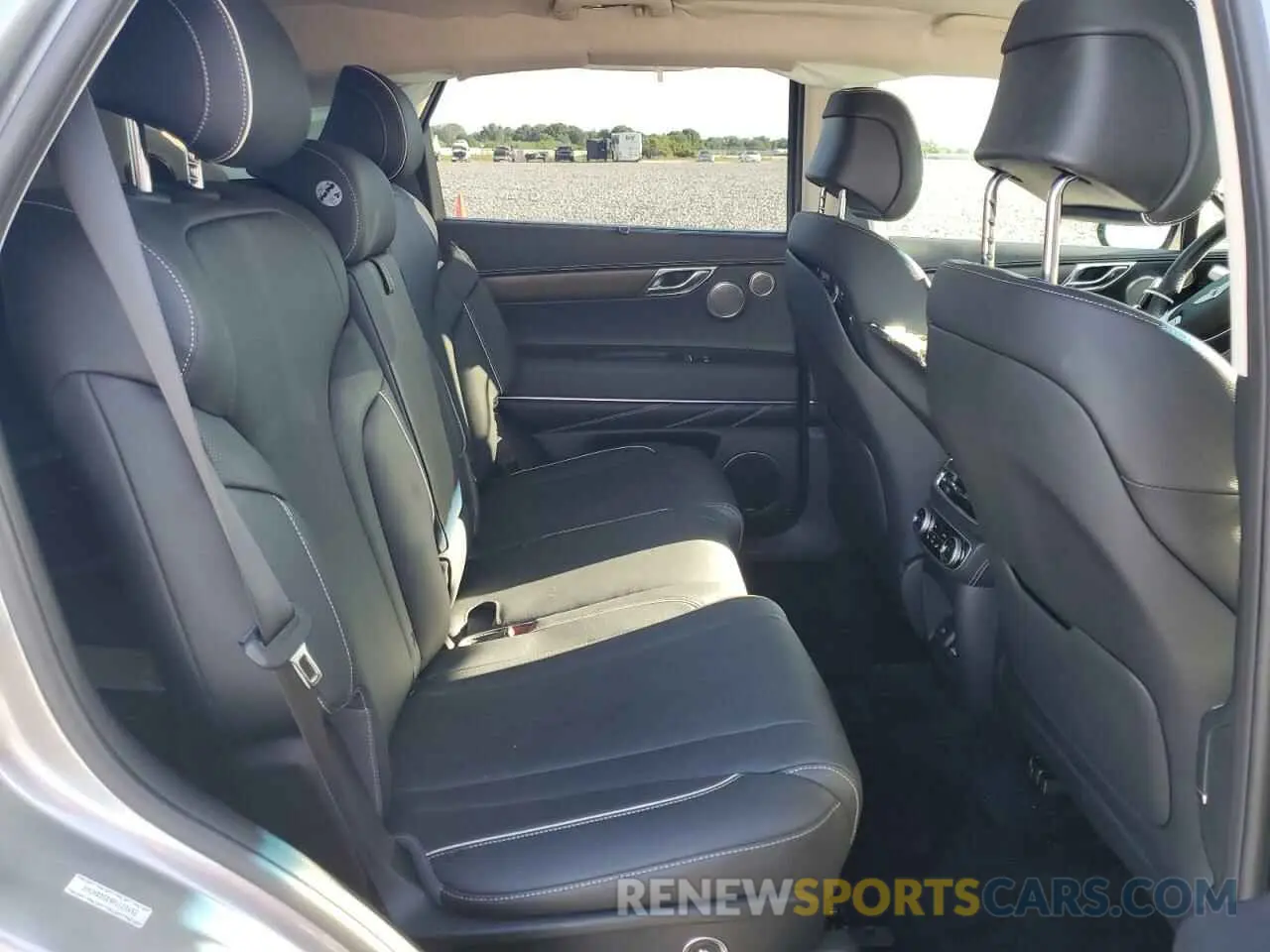 11 fotografías del automóvil dañado KMUHBDSB9PU123492 GENESIS GV80 2023