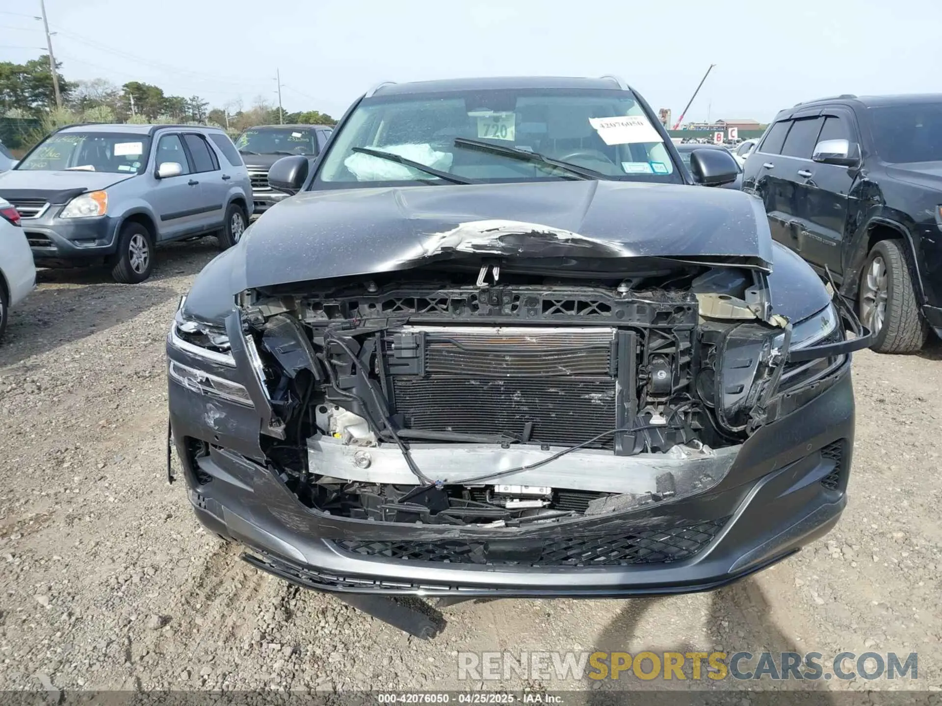 12 fotografías del automóvil dañado KMUHCESC2PU127234 GENESIS GV80 2023