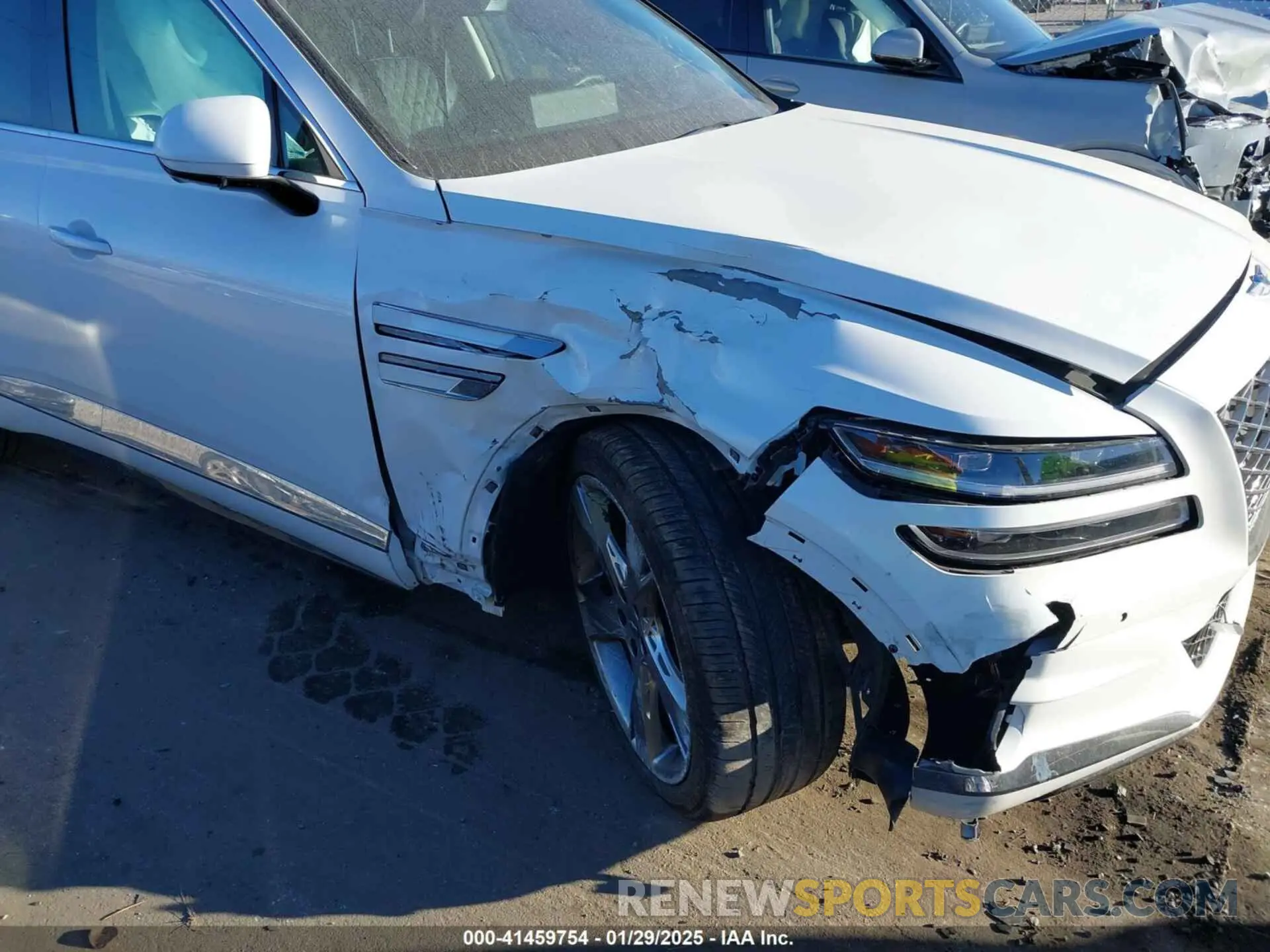 18 fotografías del automóvil dañado KMUHCESC2PU144051 GENESIS GV80 2023