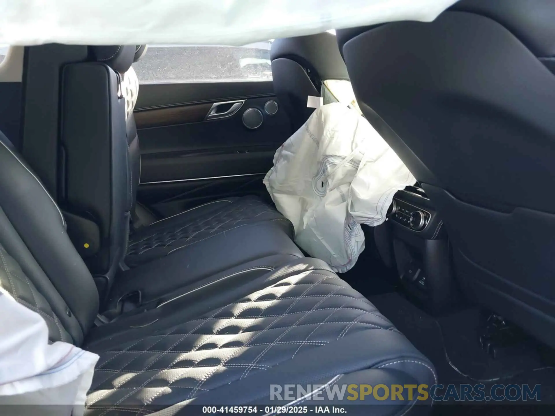 8 fotografías del automóvil dañado KMUHCESC2PU144051 GENESIS GV80 2023