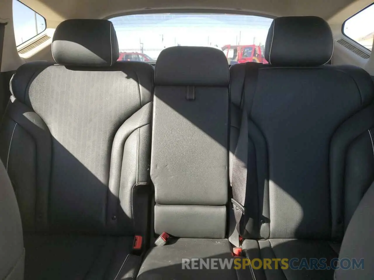 10 fotografías del automóvil dañado KMUHCESCXPU107457 GENESIS GV80 2023