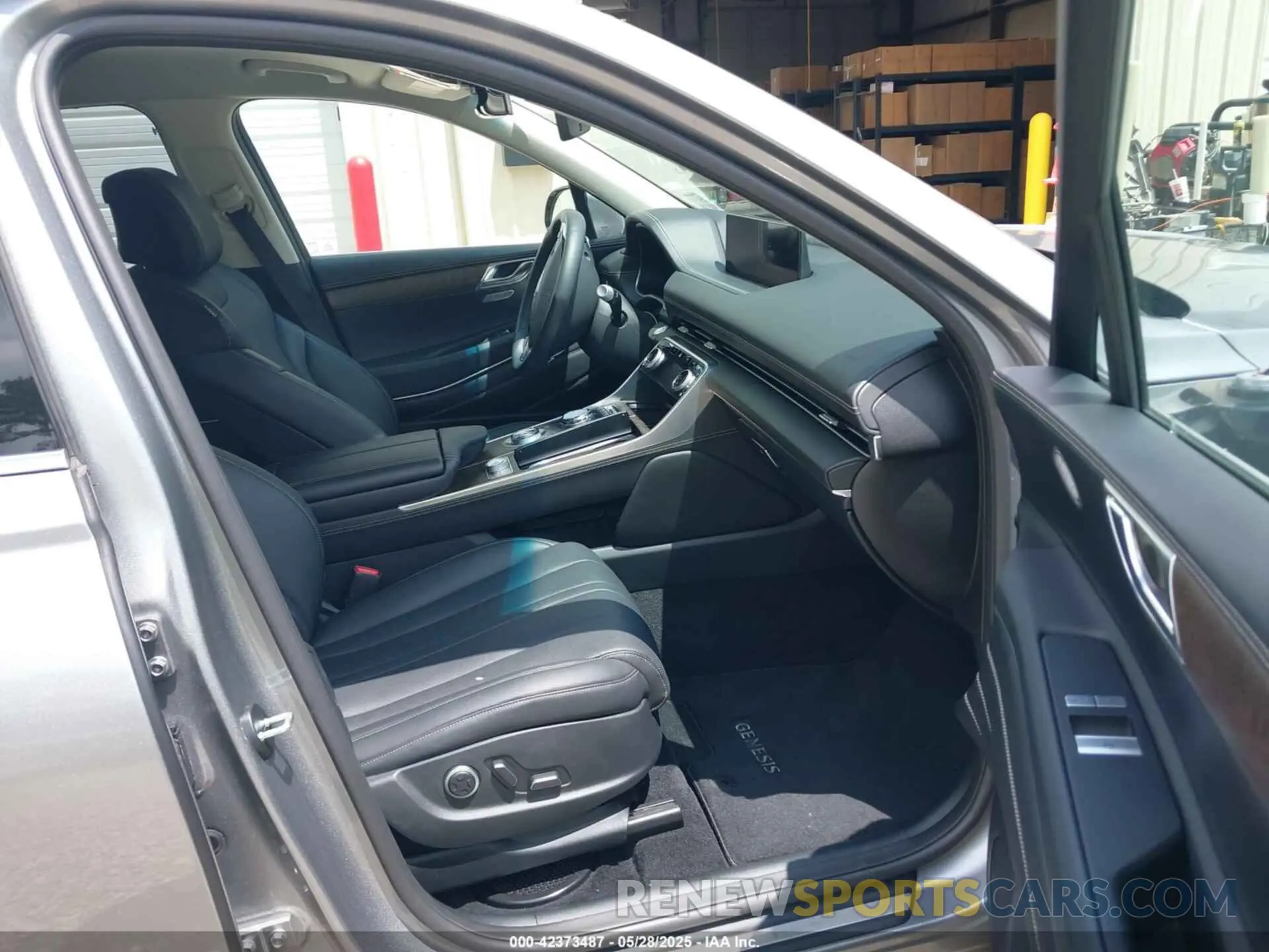 5 fotografías del automóvil dañado KMUHBDSB0RU210037 GENESIS GV80 2024