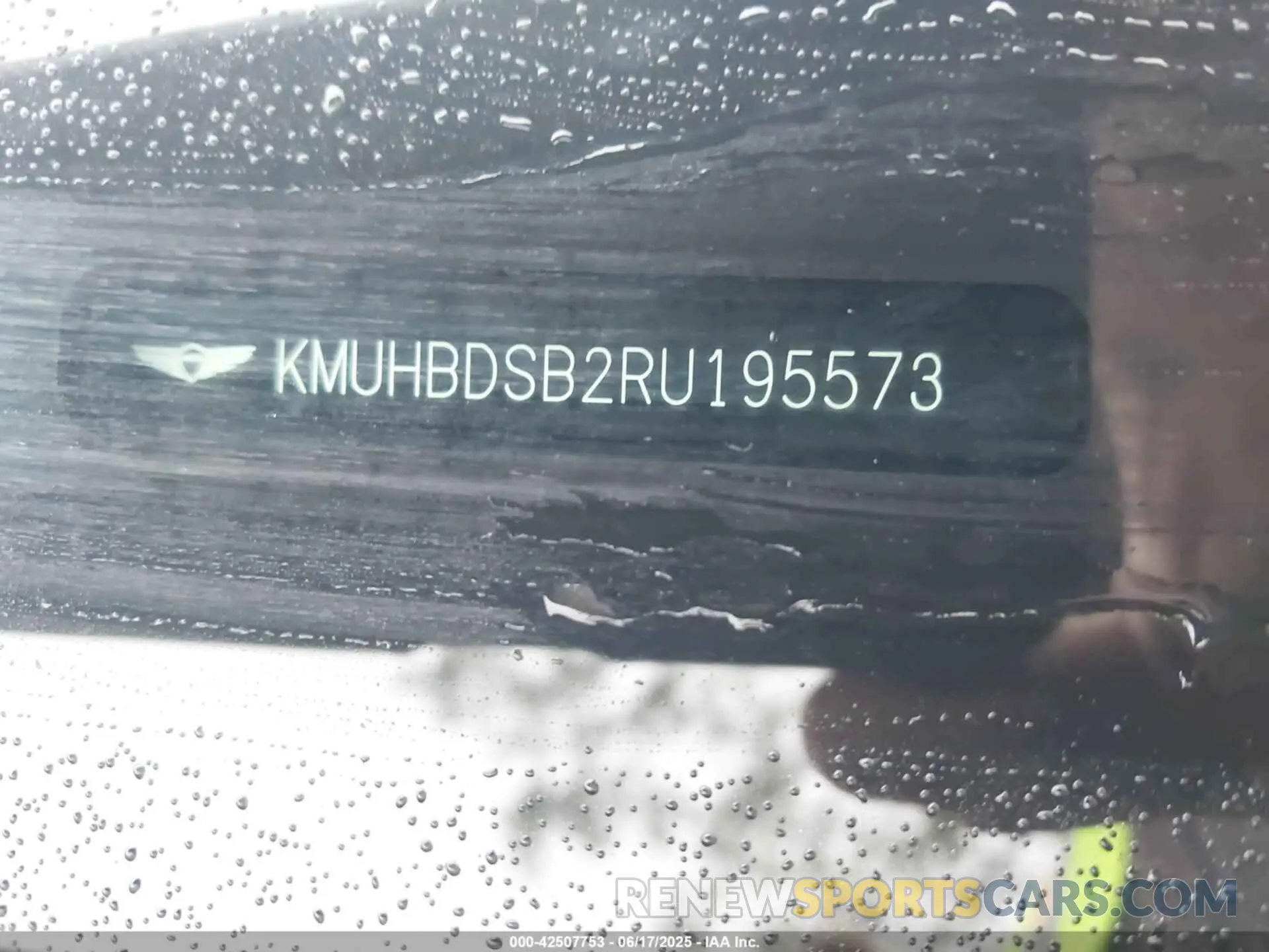 17 fotografías del automóvil dañado KMUHBDSB2RU195573 GENESIS GV80 2024
