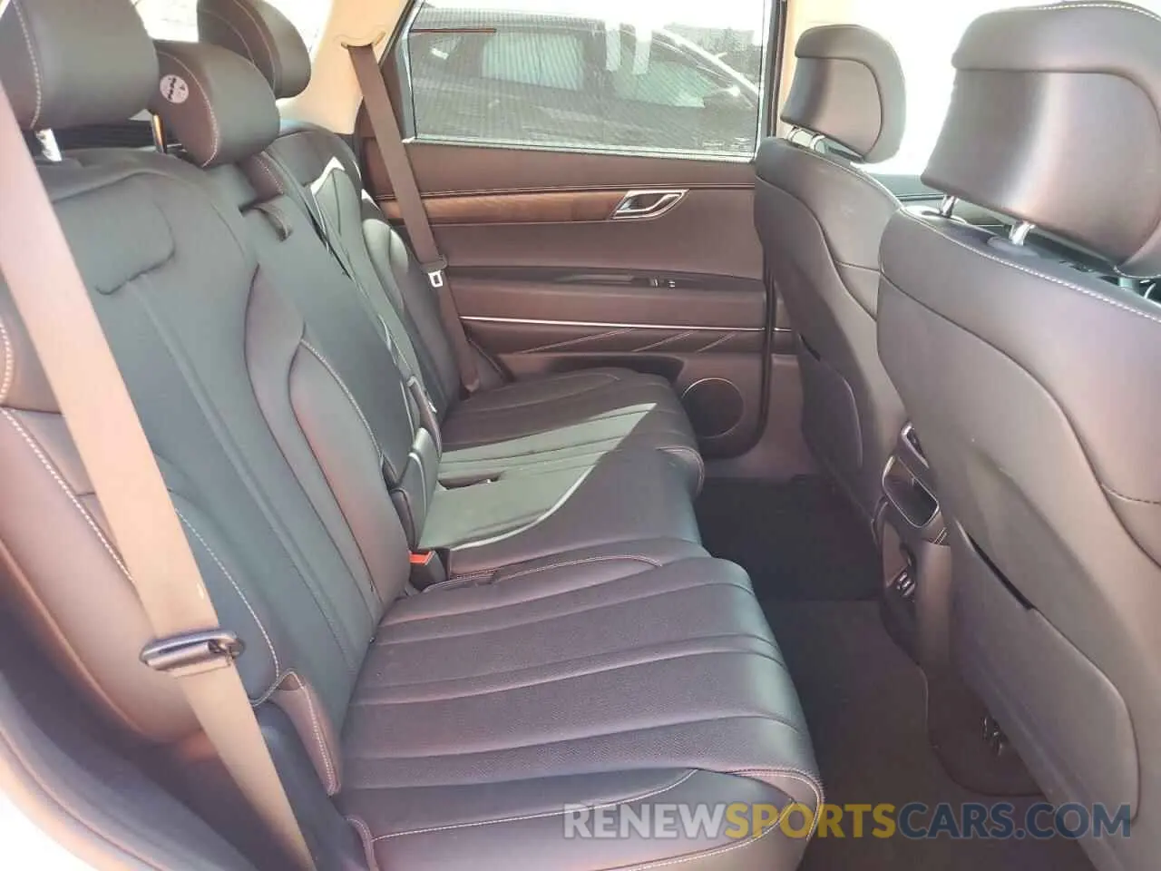 11 fotografías del automóvil dañado KMUHBDSB4RU207755 GENESIS GV80 2024