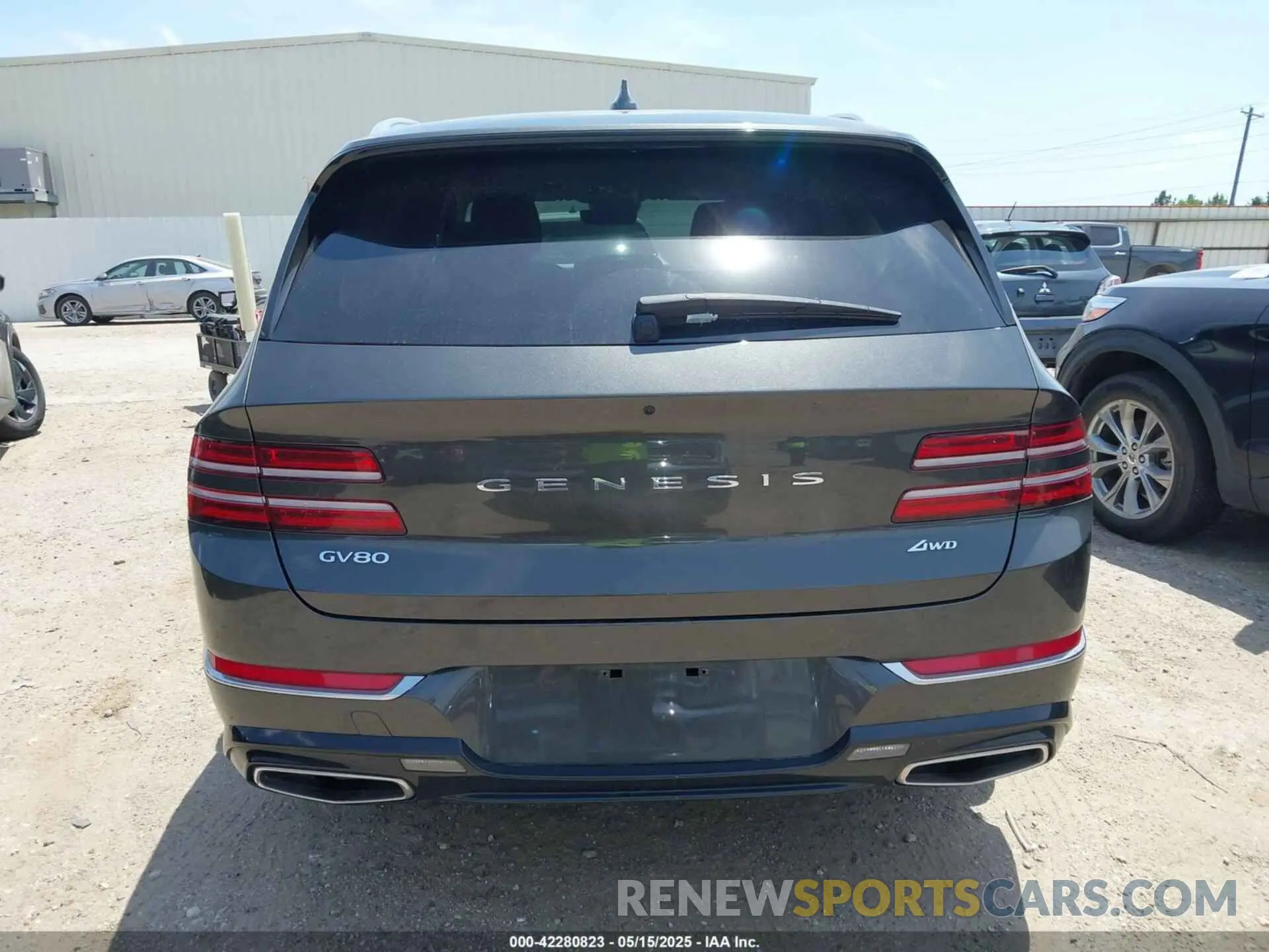 16 fotografías del automóvil dañado KMUHBDSB7RU209659 GENESIS GV80 2024