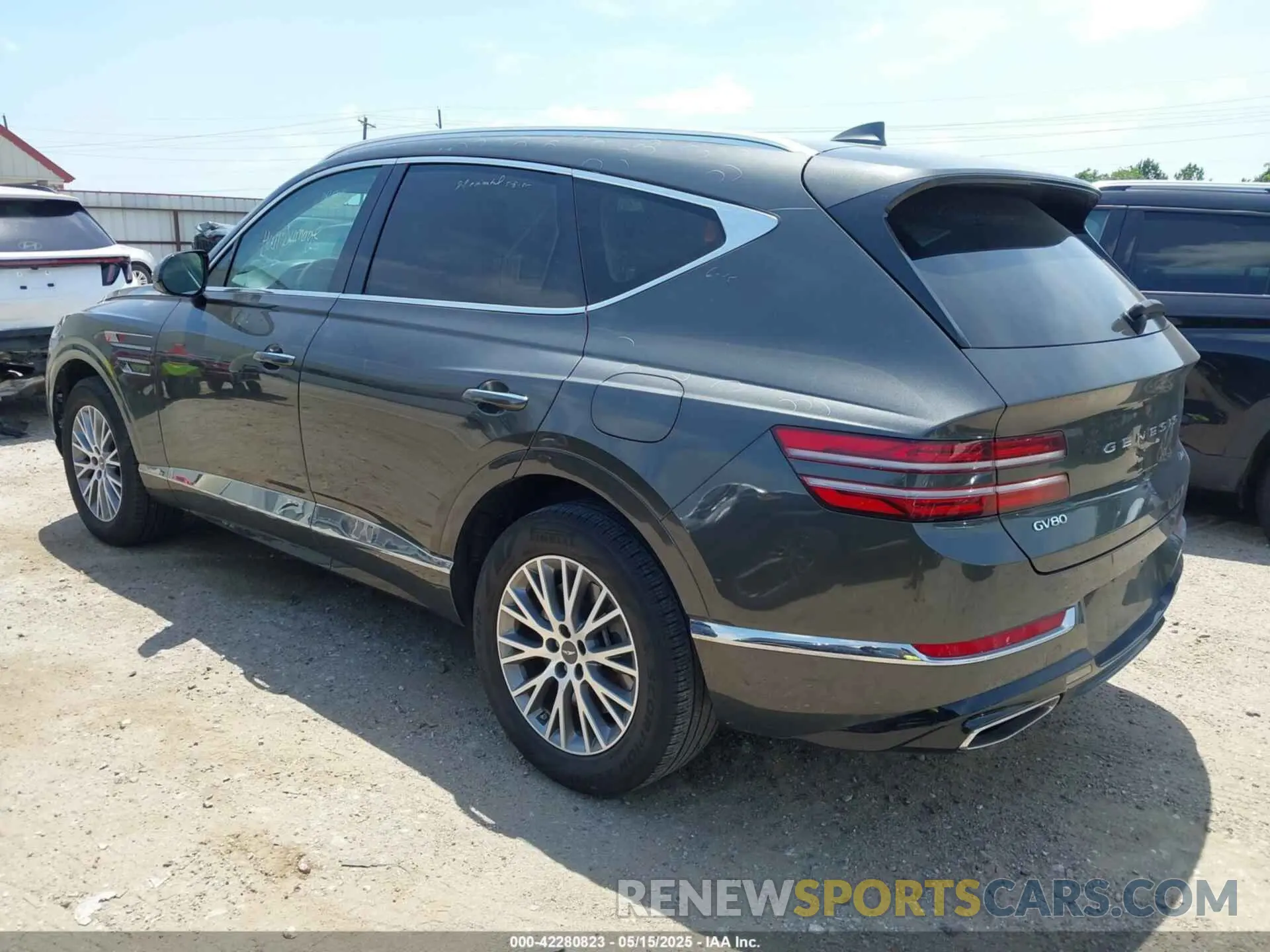 3 fotografías del automóvil dañado KMUHBDSB7RU209659 GENESIS GV80 2024
