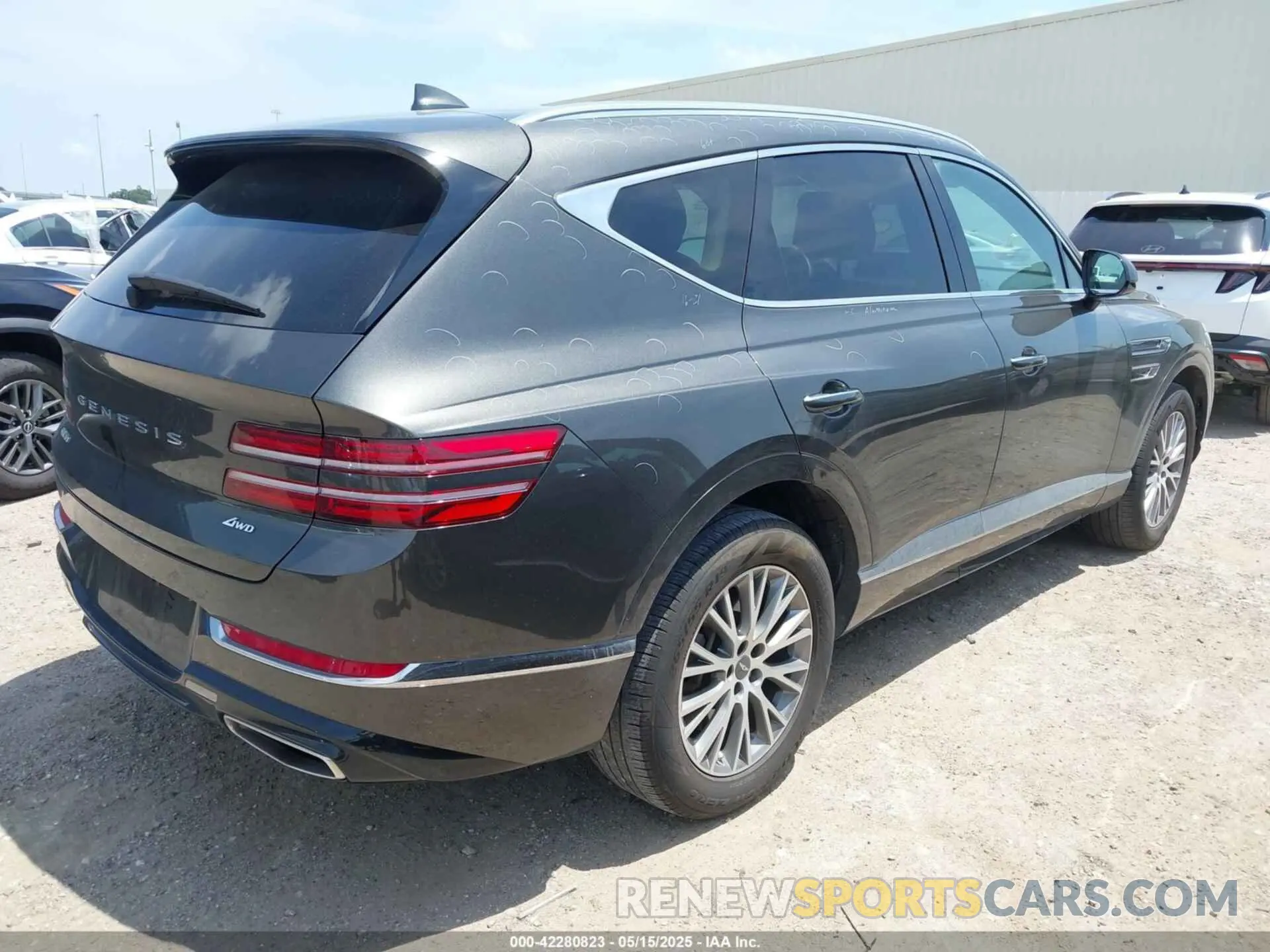 4 fotografías del automóvil dañado KMUHBDSB7RU209659 GENESIS GV80 2024