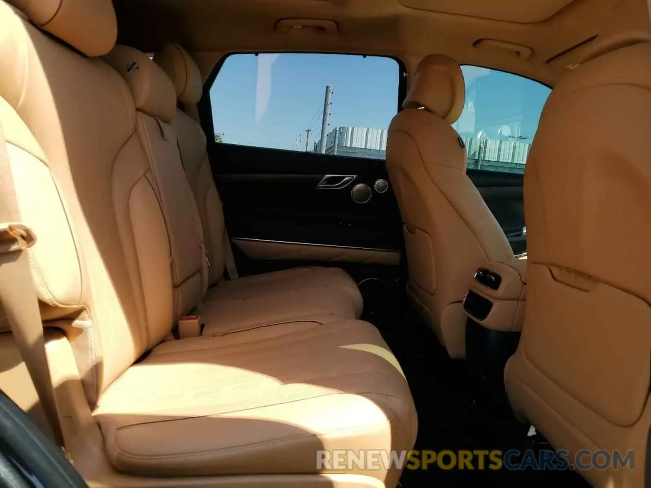 11 fotografías del automóvil dañado KMUHBDSB8RU161721 GENESIS GV80 2024
