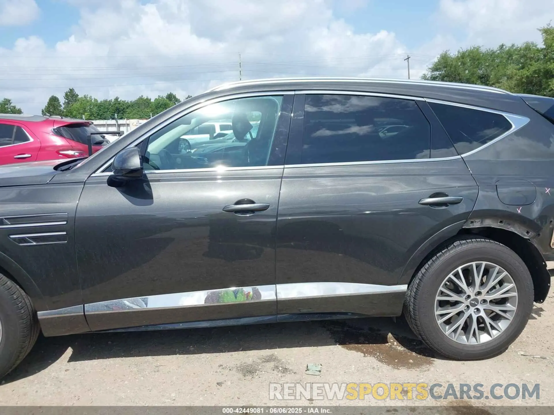 15 fotografías del automóvil dañado KMUHBDSB9RU209209 GENESIS GV80 2024