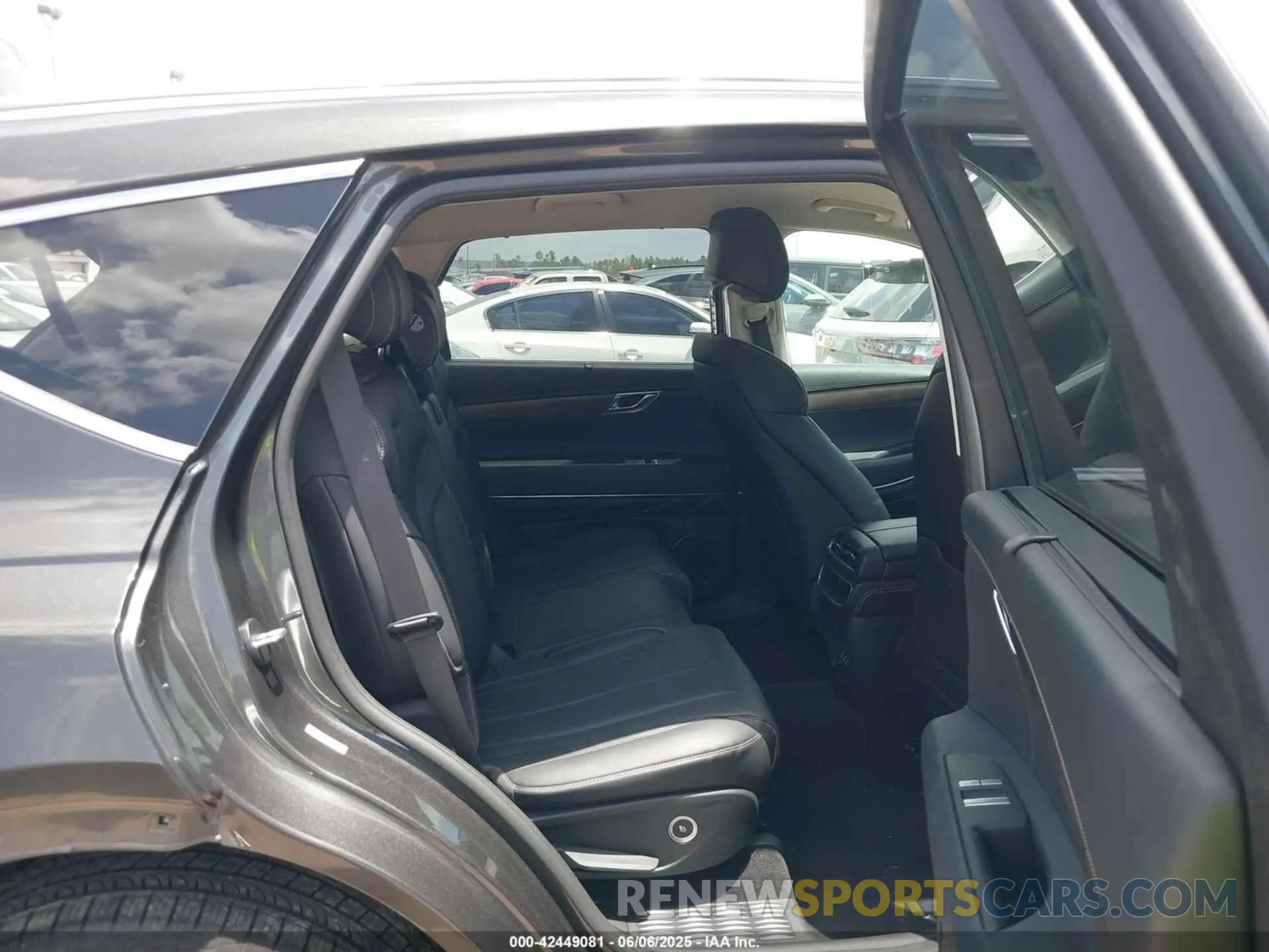 8 fotografías del automóvil dañado KMUHBDSB9RU209209 GENESIS GV80 2024