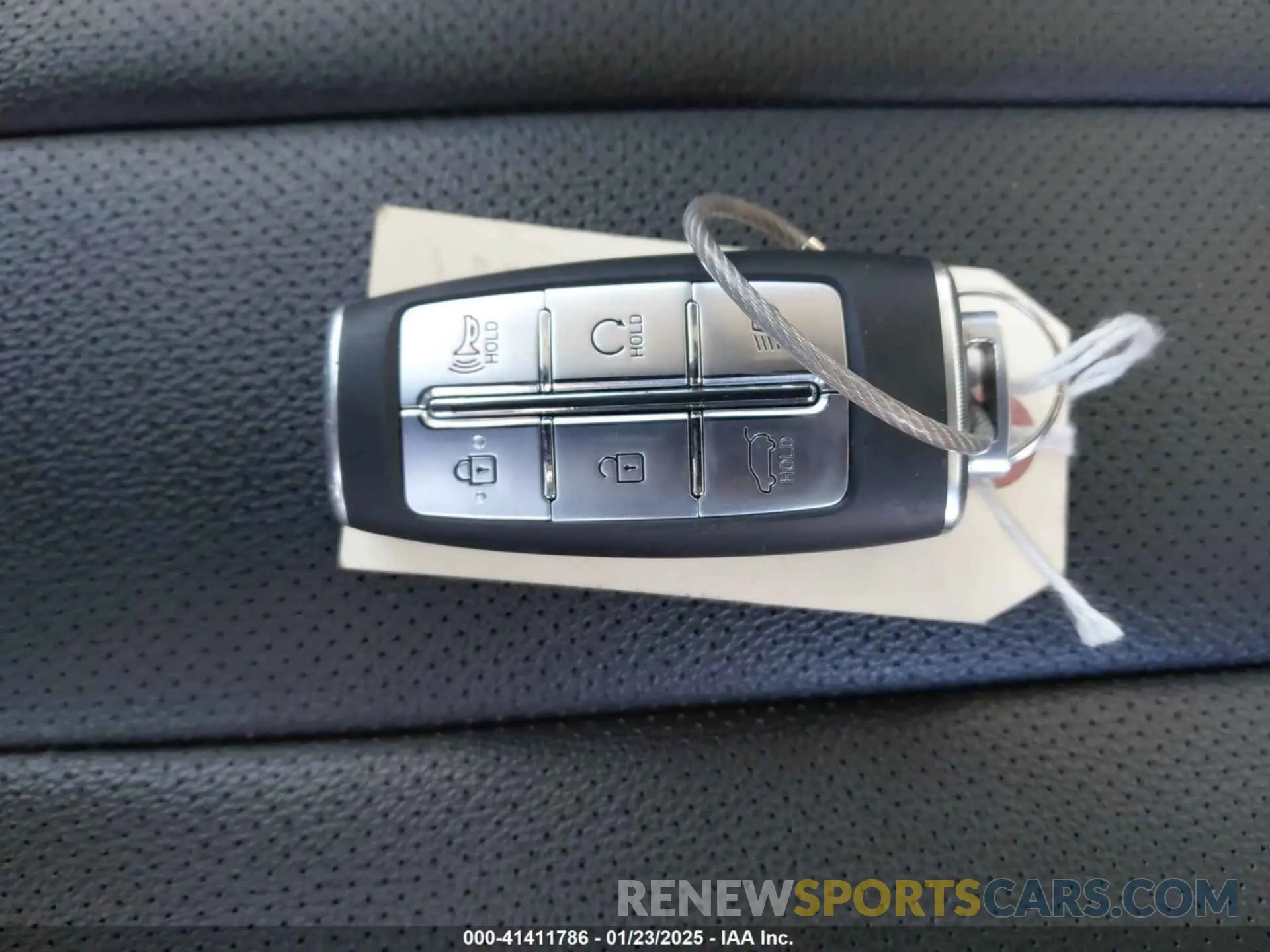 11 fotografías del automóvil dañado KMUHBDSB9RU209792 GENESIS GV80 2024