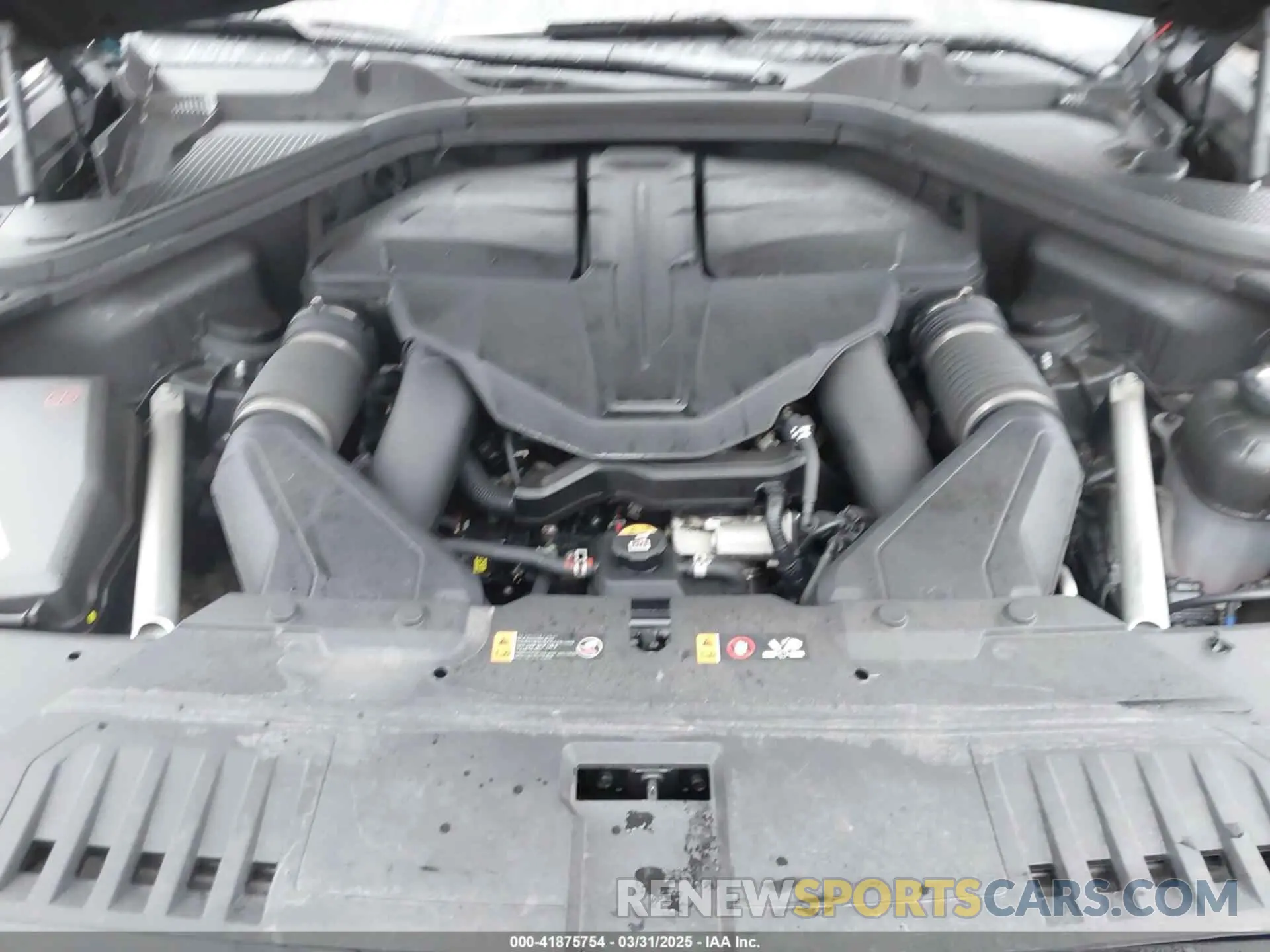 10 fotografías del automóvil dañado KMUHCESC2RU168319 GENESIS GV80 2024