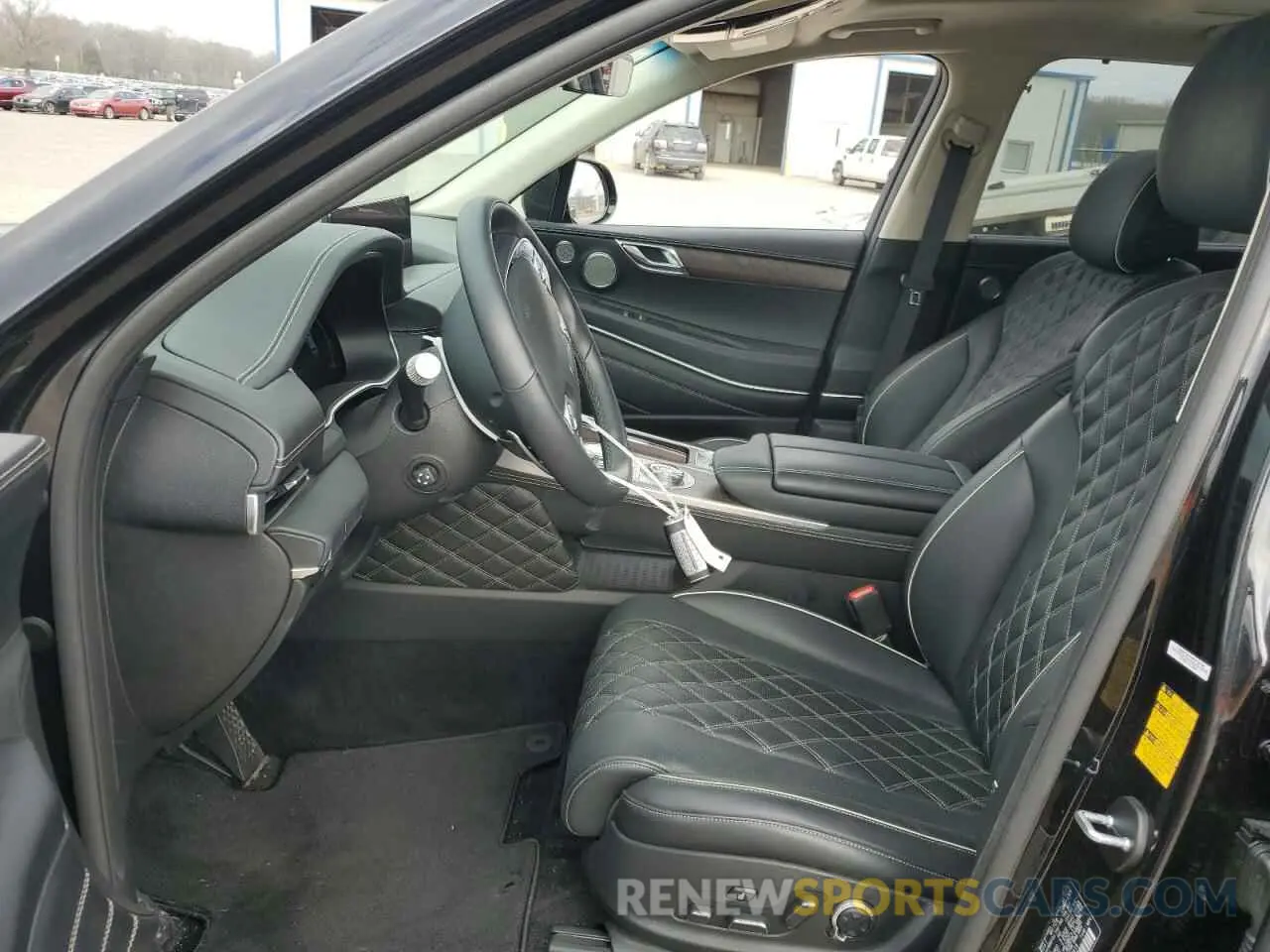 7 fotografías del automóvil dañado KMUHCESC3RU174419 GENESIS GV80 2024