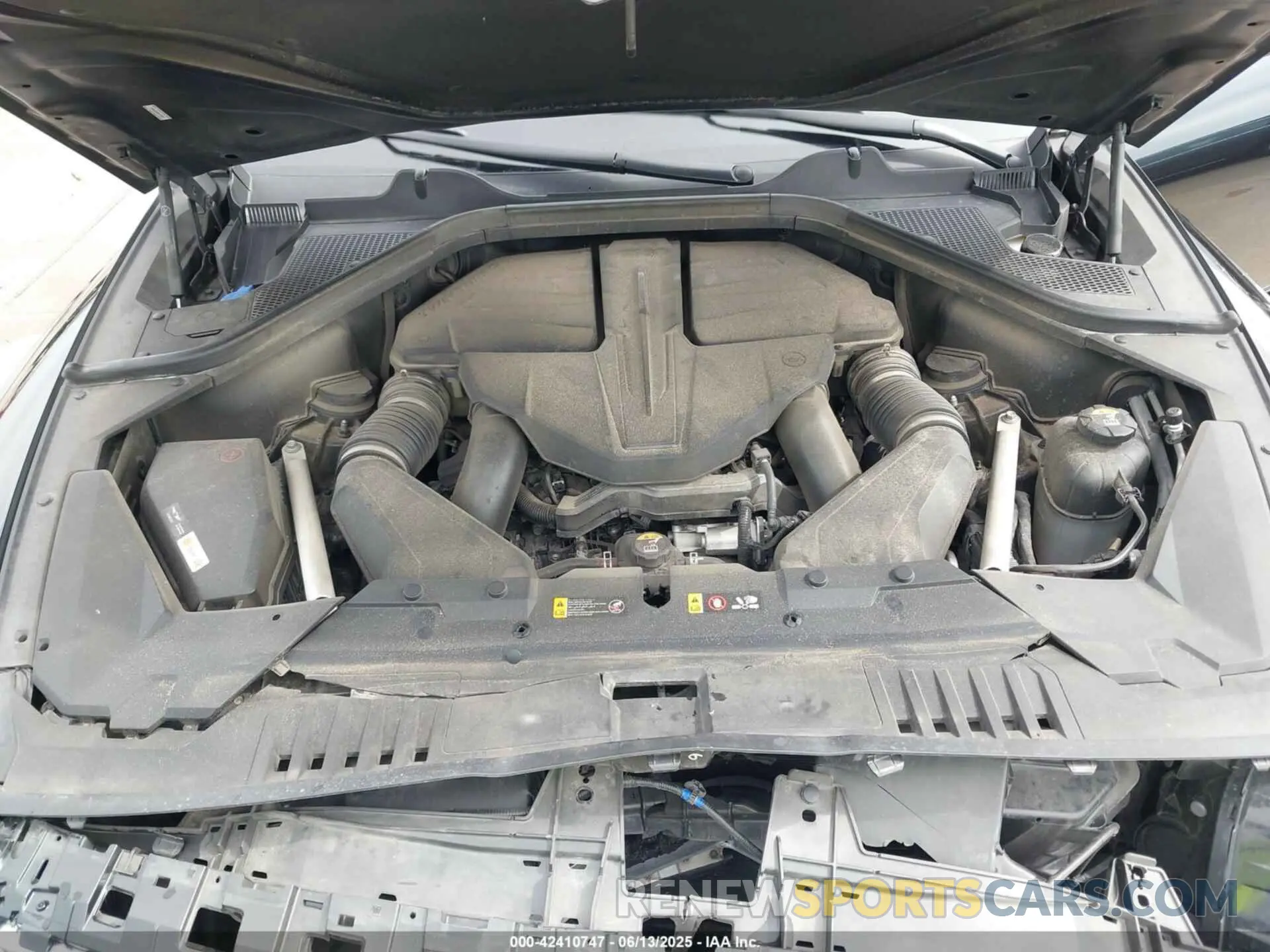 10 fotografías del automóvil dañado KMUHCESC4RU151408 GENESIS GV80 2024
