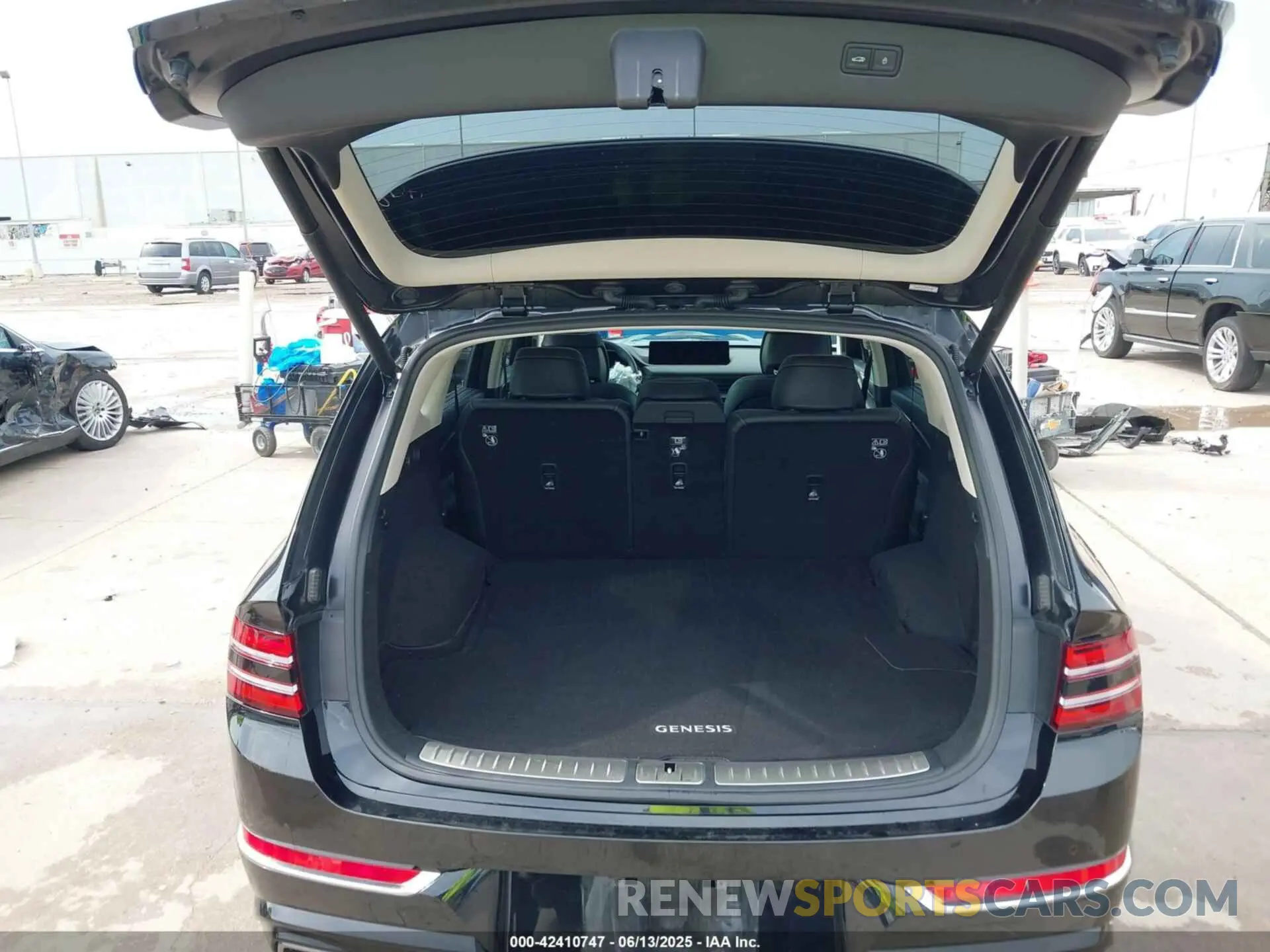 18 fotografías del automóvil dañado KMUHCESC4RU151408 GENESIS GV80 2024