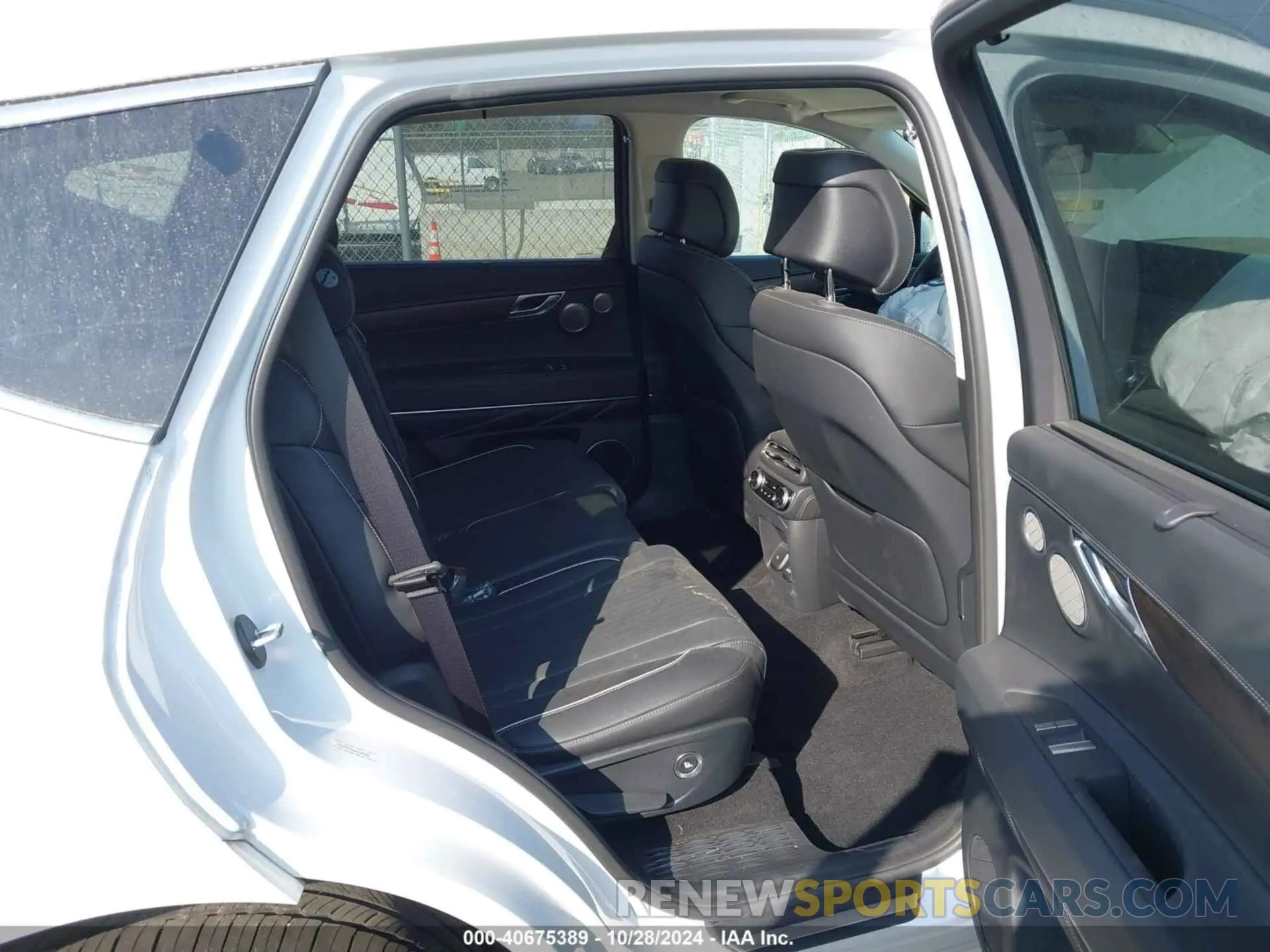 8 fotografías del automóvil dañado KMUHCESC6RU160904 GENESIS GV80 2024
