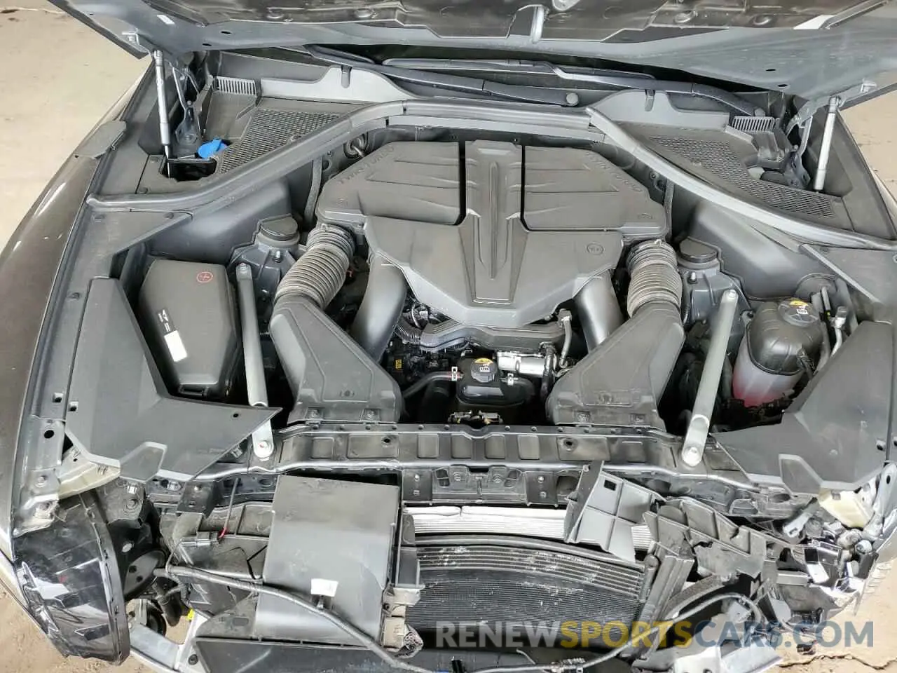 12 fotografías del automóvil dañado KMUHCESC6RU185138 GENESIS GV80 2024