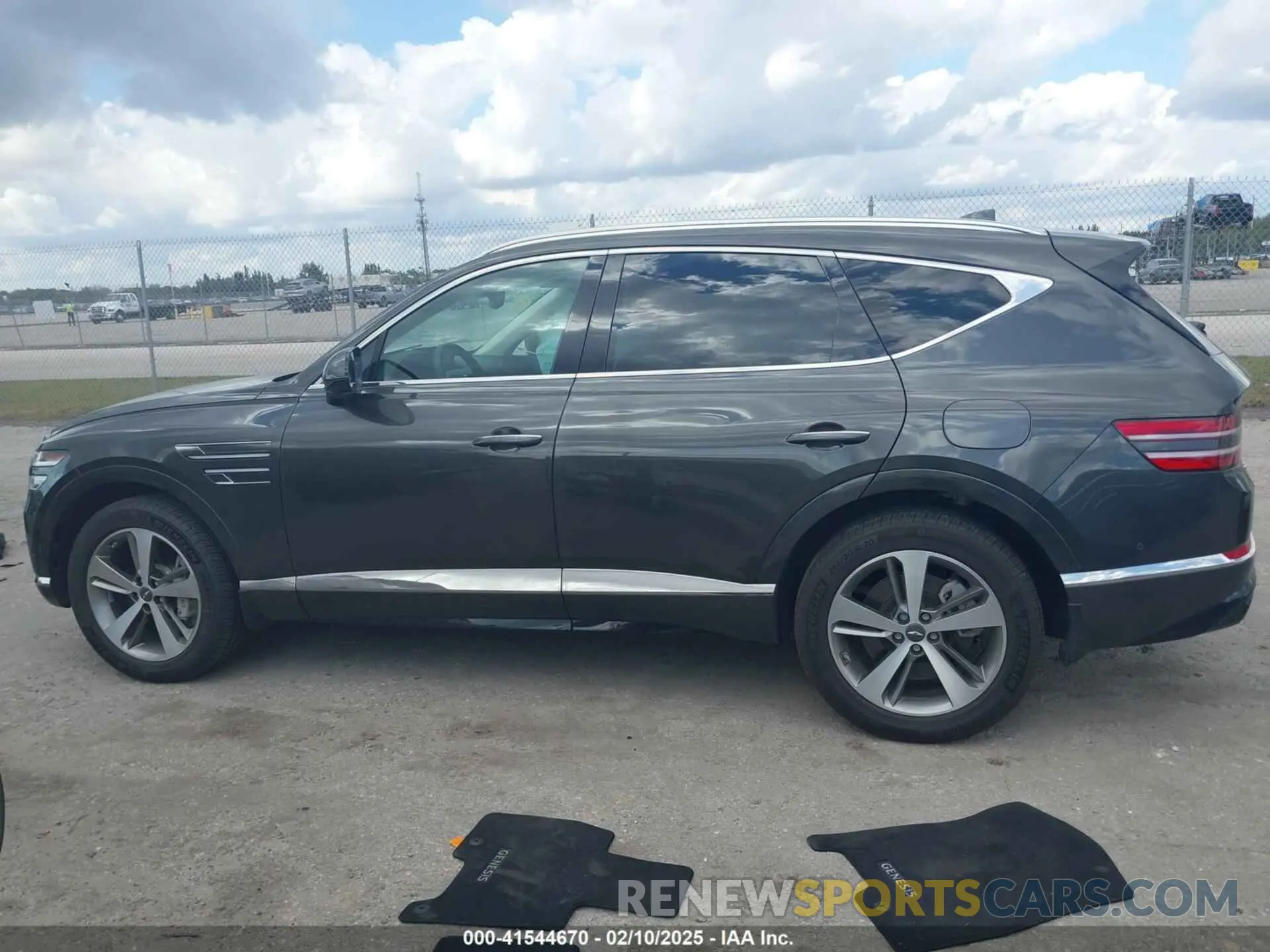 13 fotografías del automóvil dañado KMUHCESC7RU155291 GENESIS GV80 2024