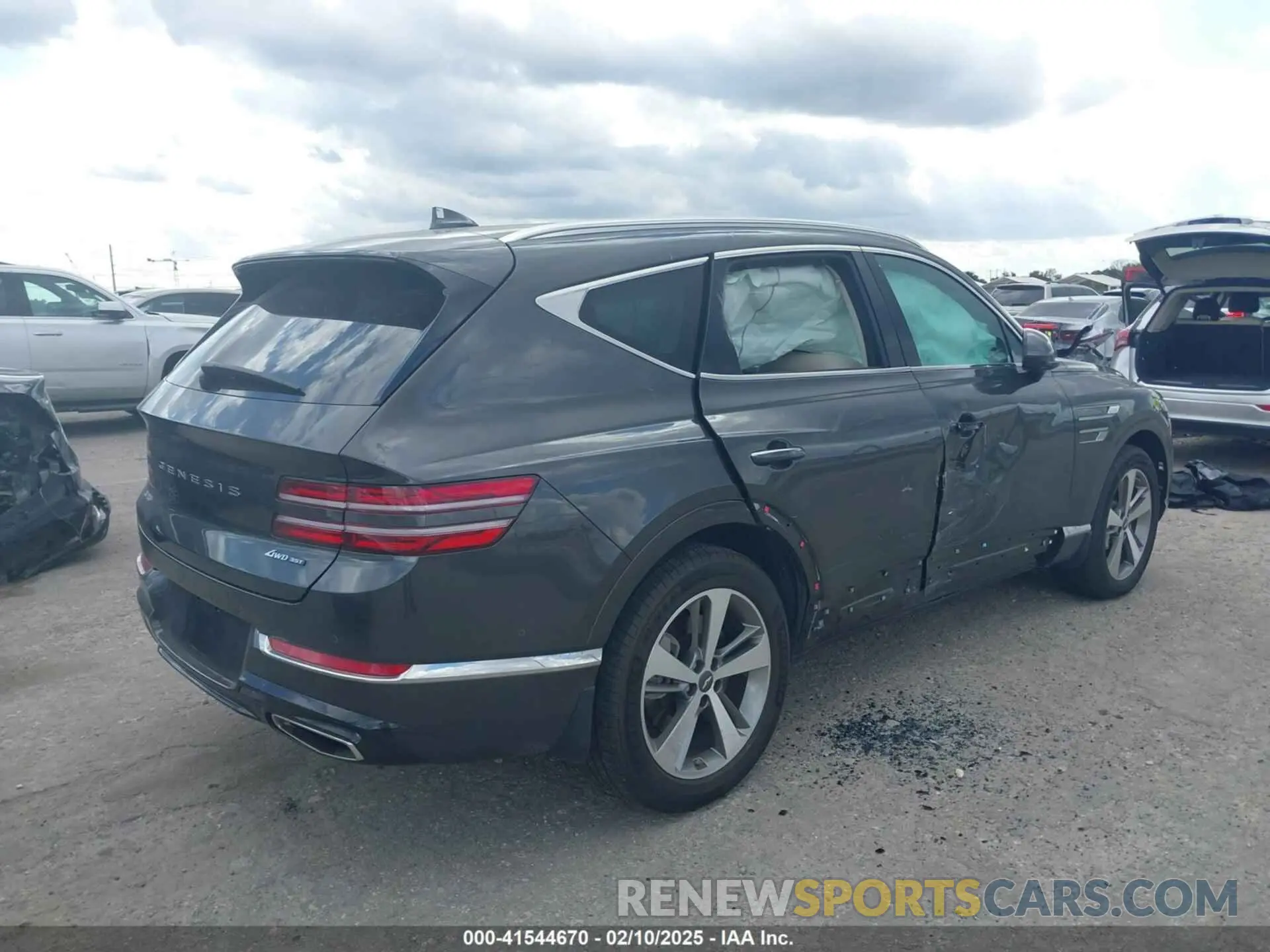 4 fotografías del automóvil dañado KMUHCESC7RU155291 GENESIS GV80 2024