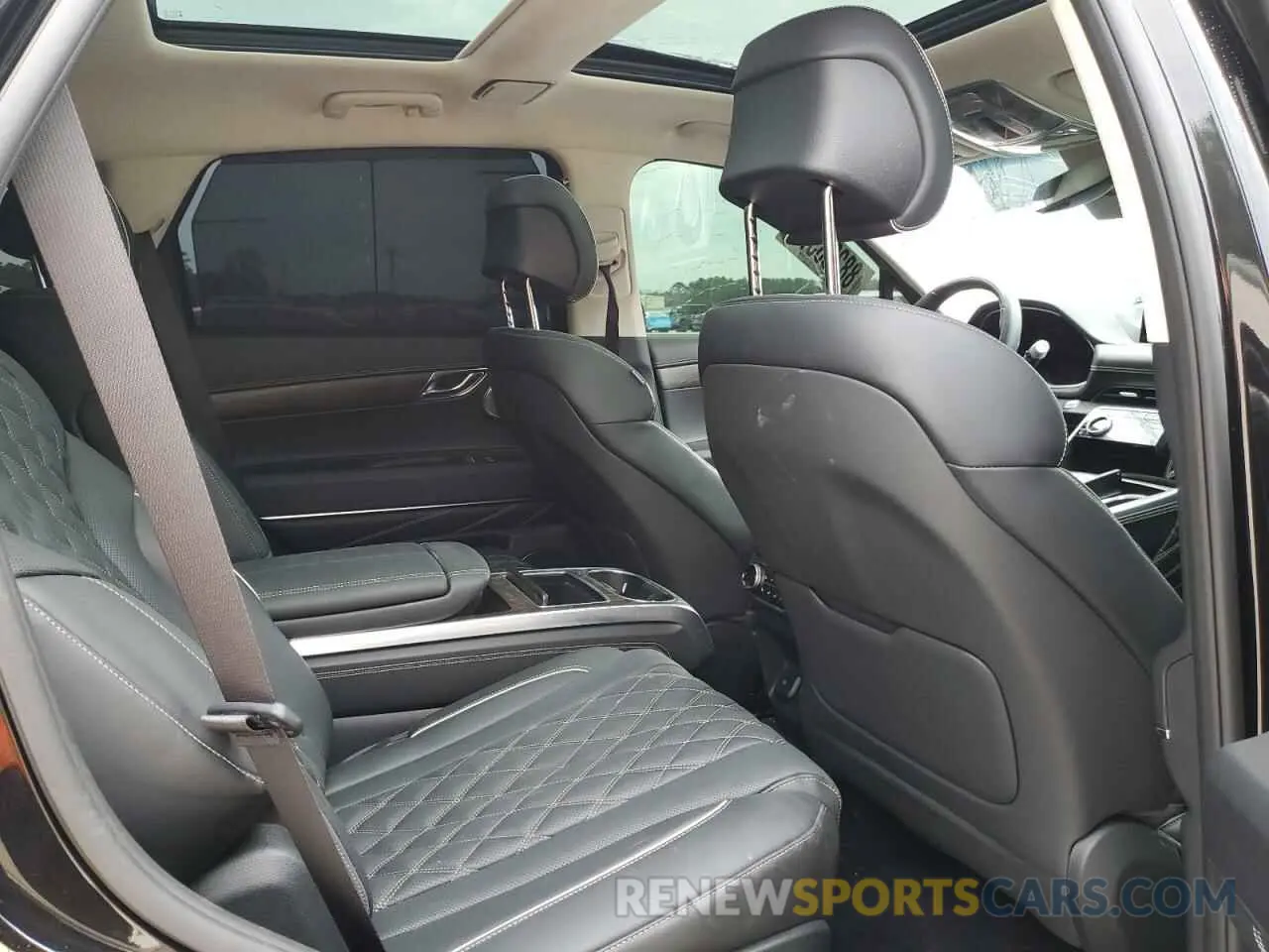 11 fotografías del automóvil dañado KMUHCESC8RU174416 GENESIS GV80 2024