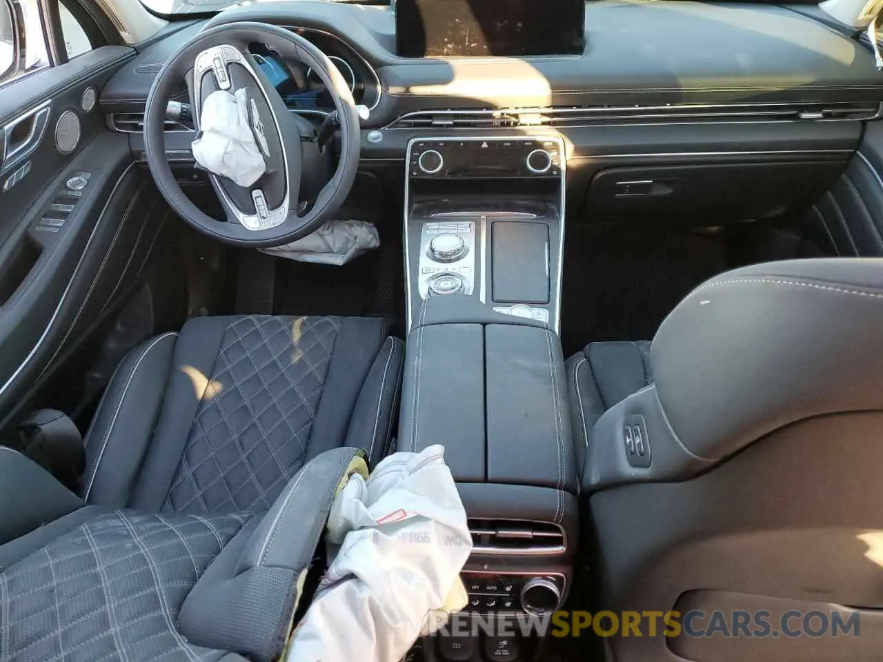 8 fotografías del automóvil dañado KMUHCESC9RU152988 GENESIS GV80 2024