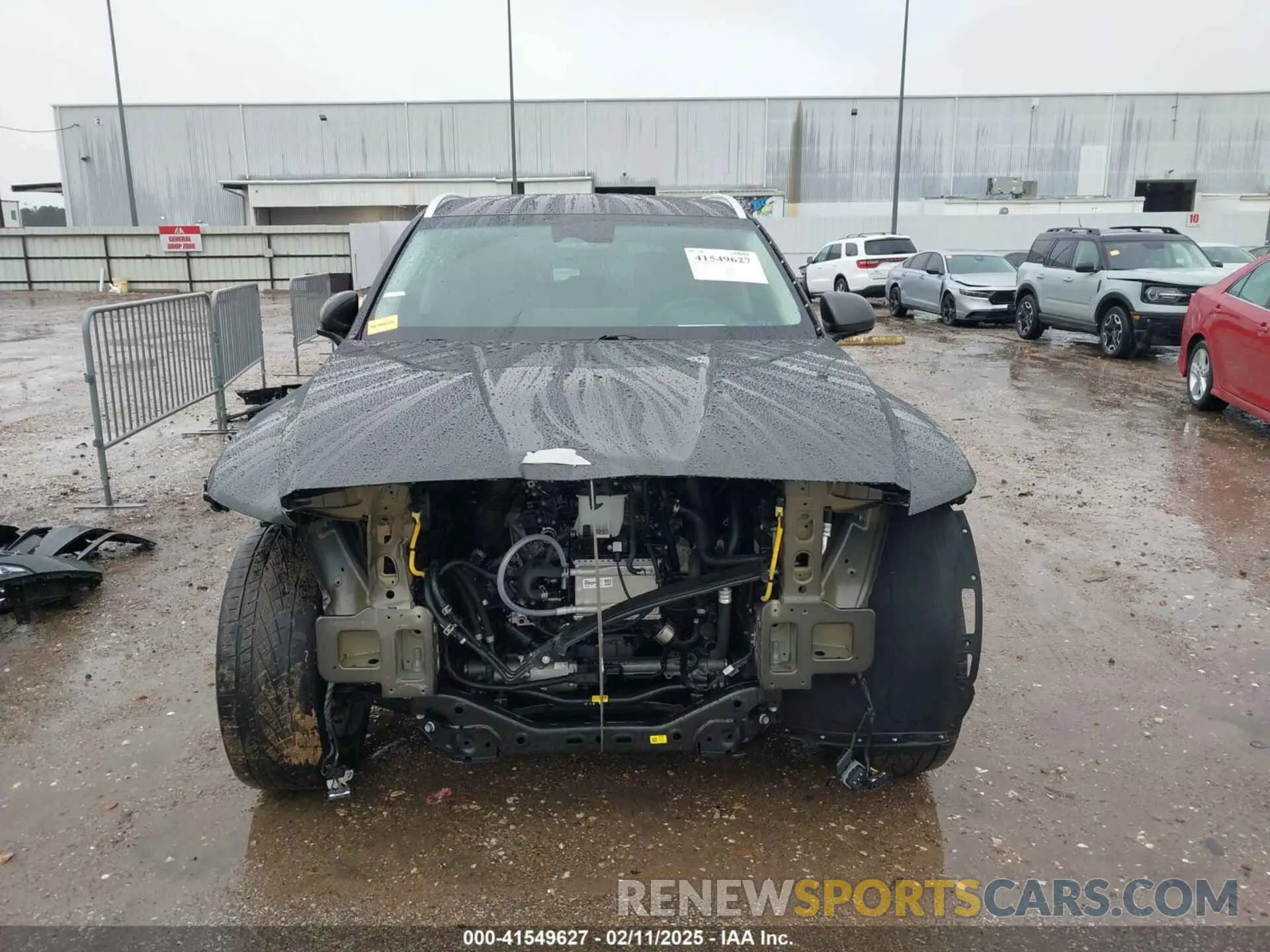 13 fotografías del automóvil dañado KMUHCESC9RU161139 GENESIS GV80 2024