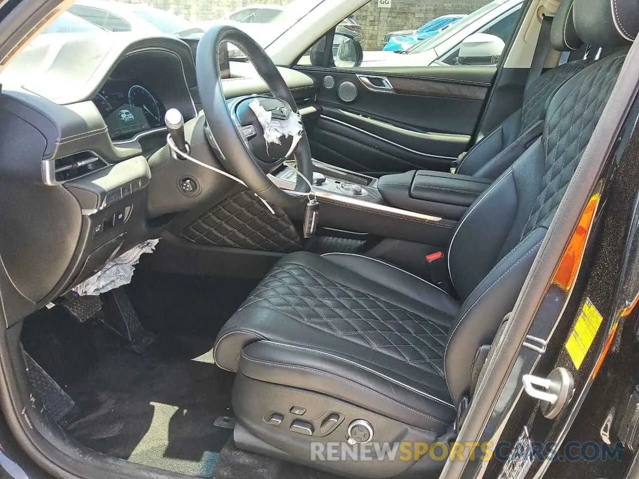 7 fotografías del automóvil dañado KMUHCESC9RU177826 GENESIS GV80 2024