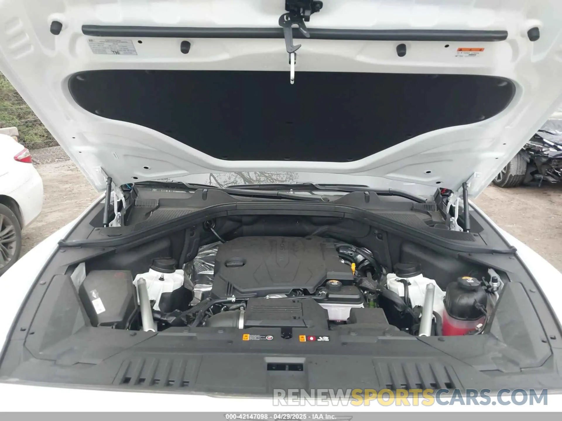 10 fotografías del automóvil dañado KMUHBESB4SU261777 GENESIS GV80 2025